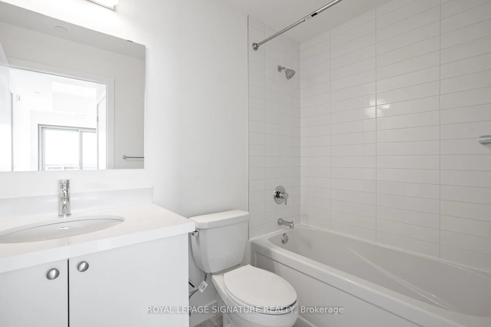 Photo 25 of Unit 802, 51 Clarington Boulevard, Clarington, Bowmanville — HOMEH