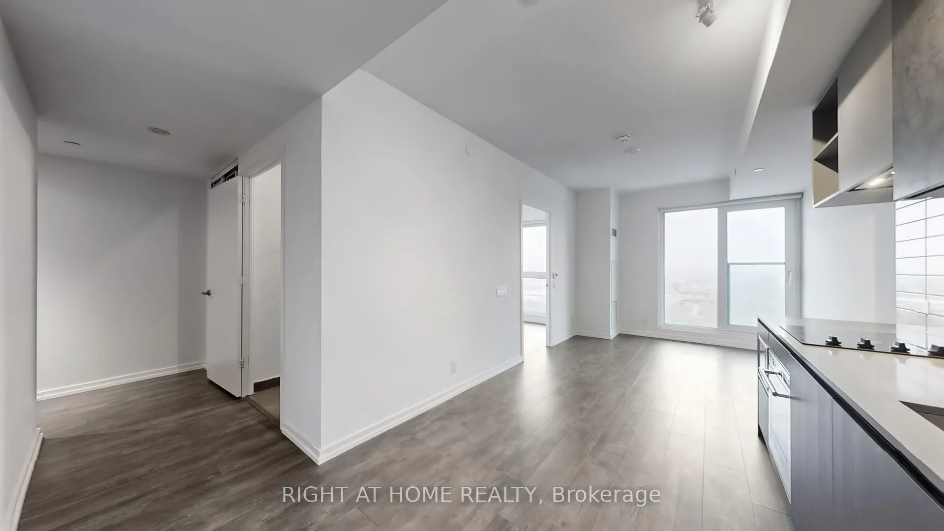 Photo 15 of Unit 902, 1000 Portage Parkway, Vaughan, Vaughan Corporate Centre — HOMEH