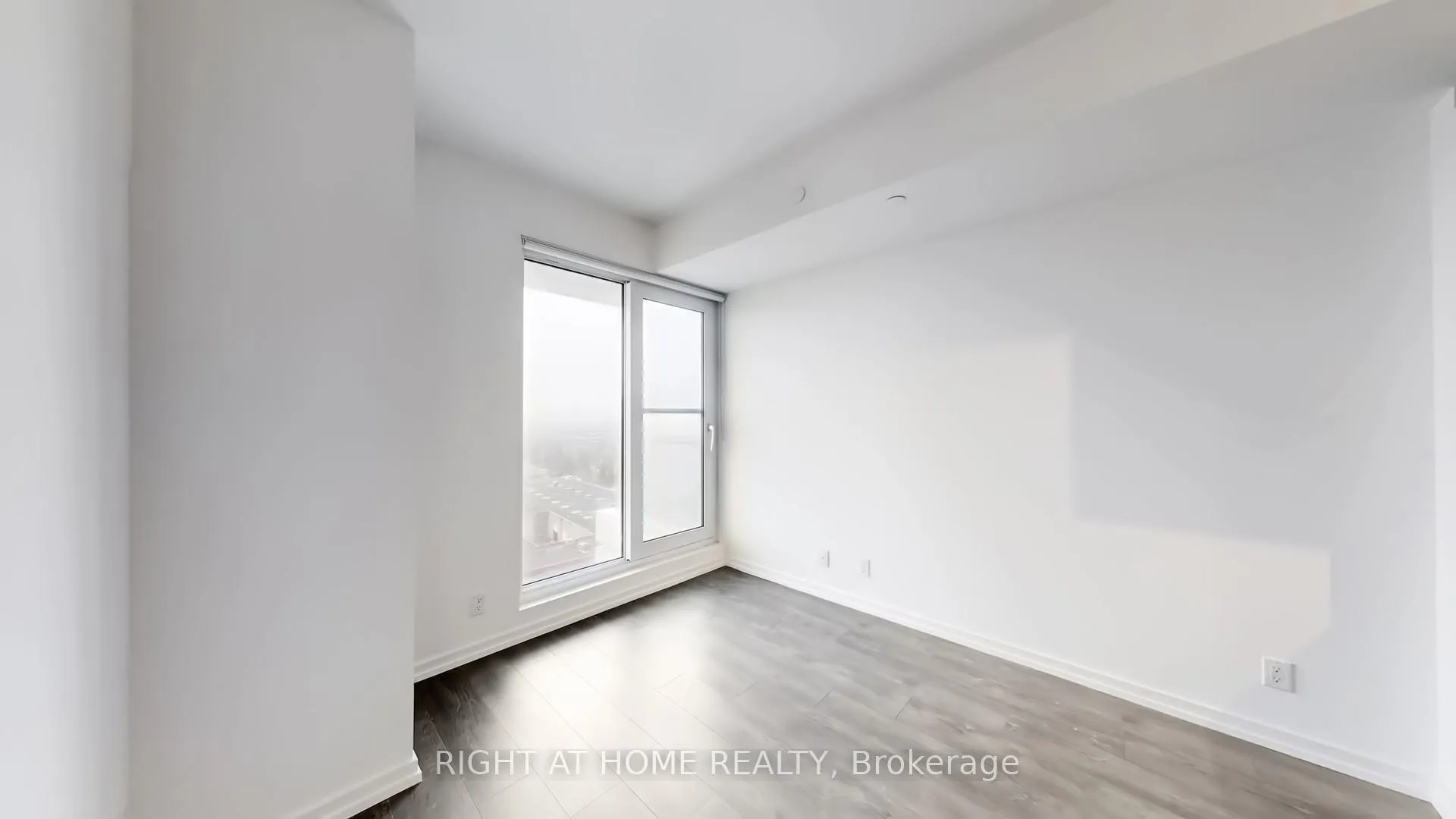 Photo 16 of Unit 902, 1000 Portage Parkway, Vaughan, Vaughan Corporate Centre — HOMEH