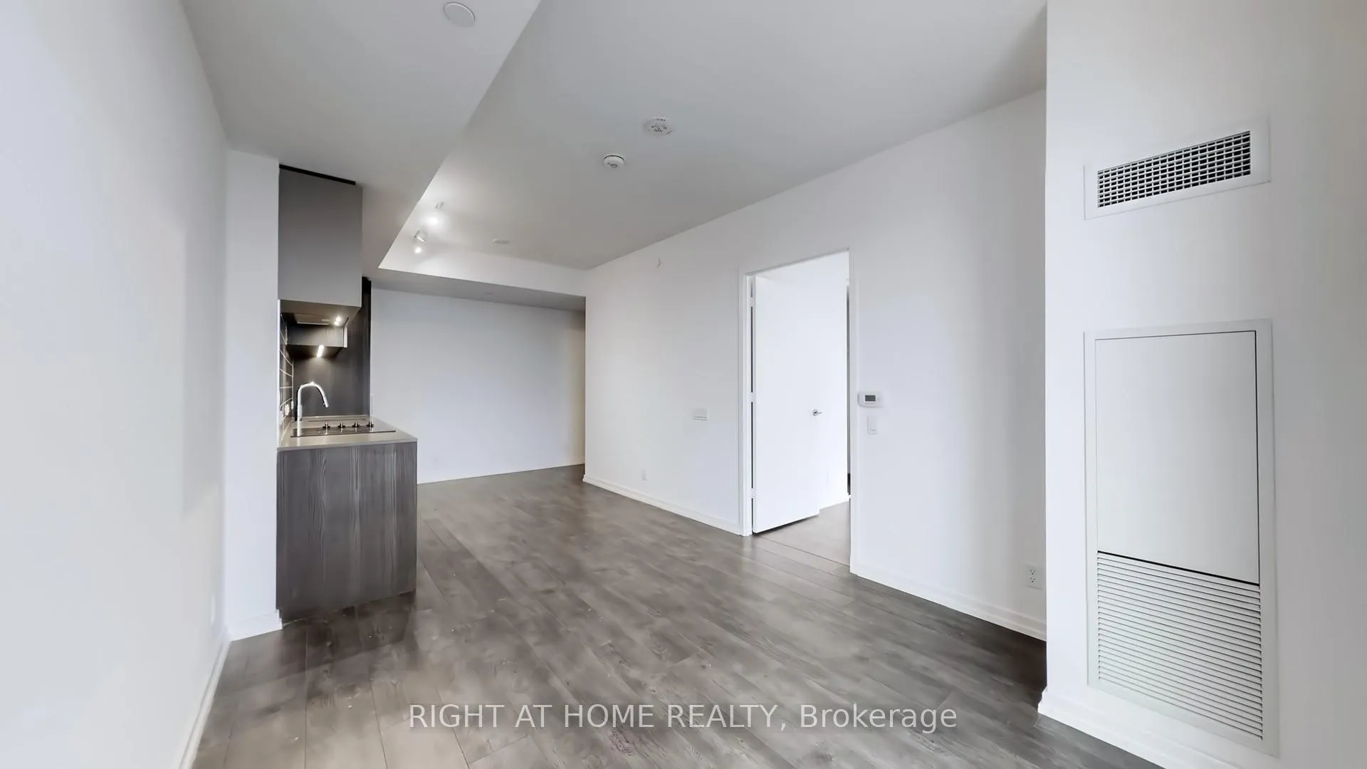 Photo 20 of Unit 902, 1000 Portage Parkway, Vaughan, Vaughan Corporate Centre — HOMEH