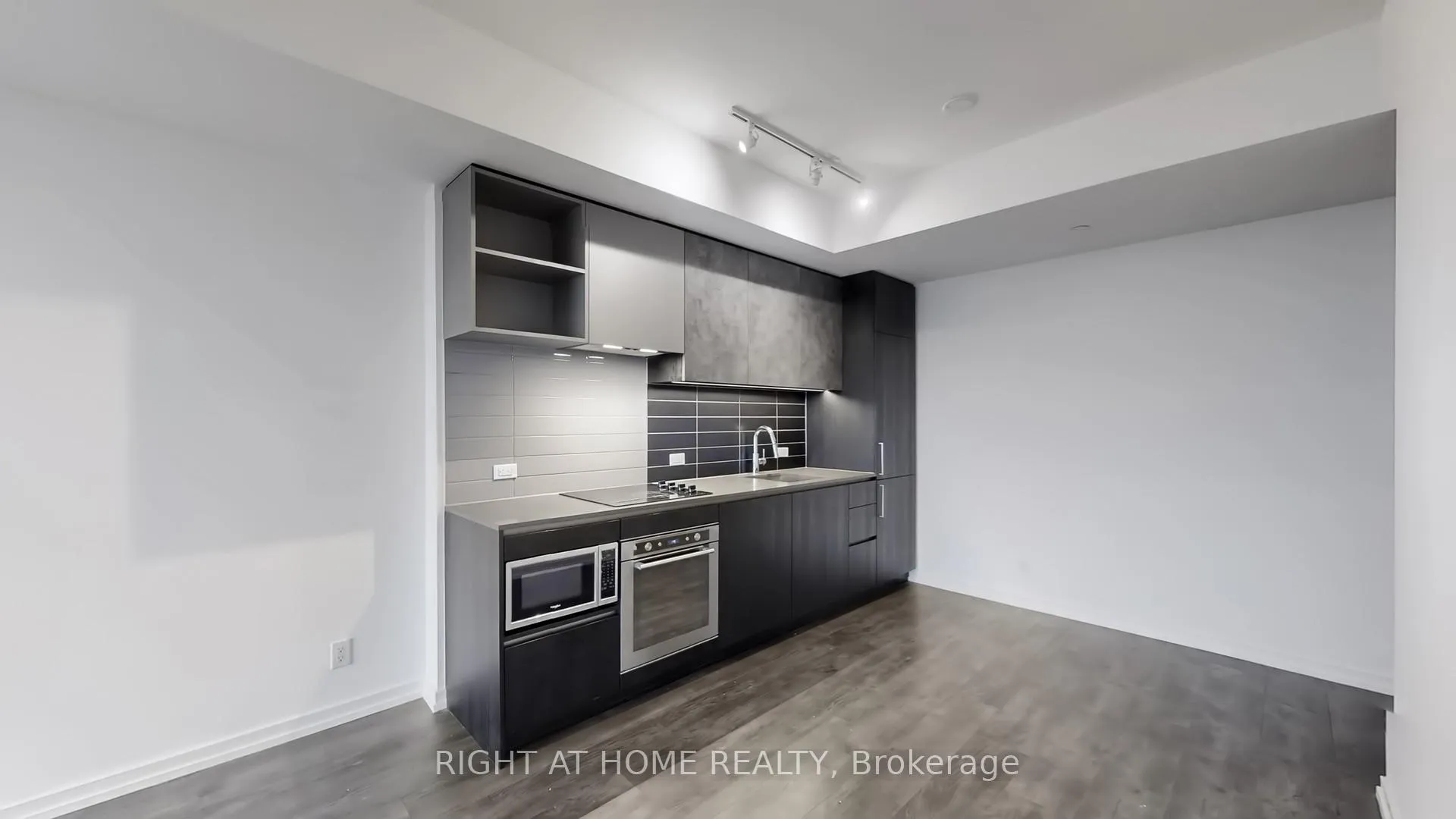 Photo 21 of Unit 902, 1000 Portage Parkway, Vaughan, Vaughan Corporate Centre — HOMEH