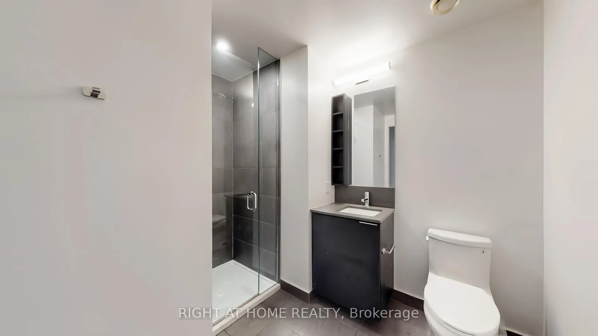 Photo 28 of Unit 902, 1000 Portage Parkway, Vaughan, Vaughan Corporate Centre — HOMEH