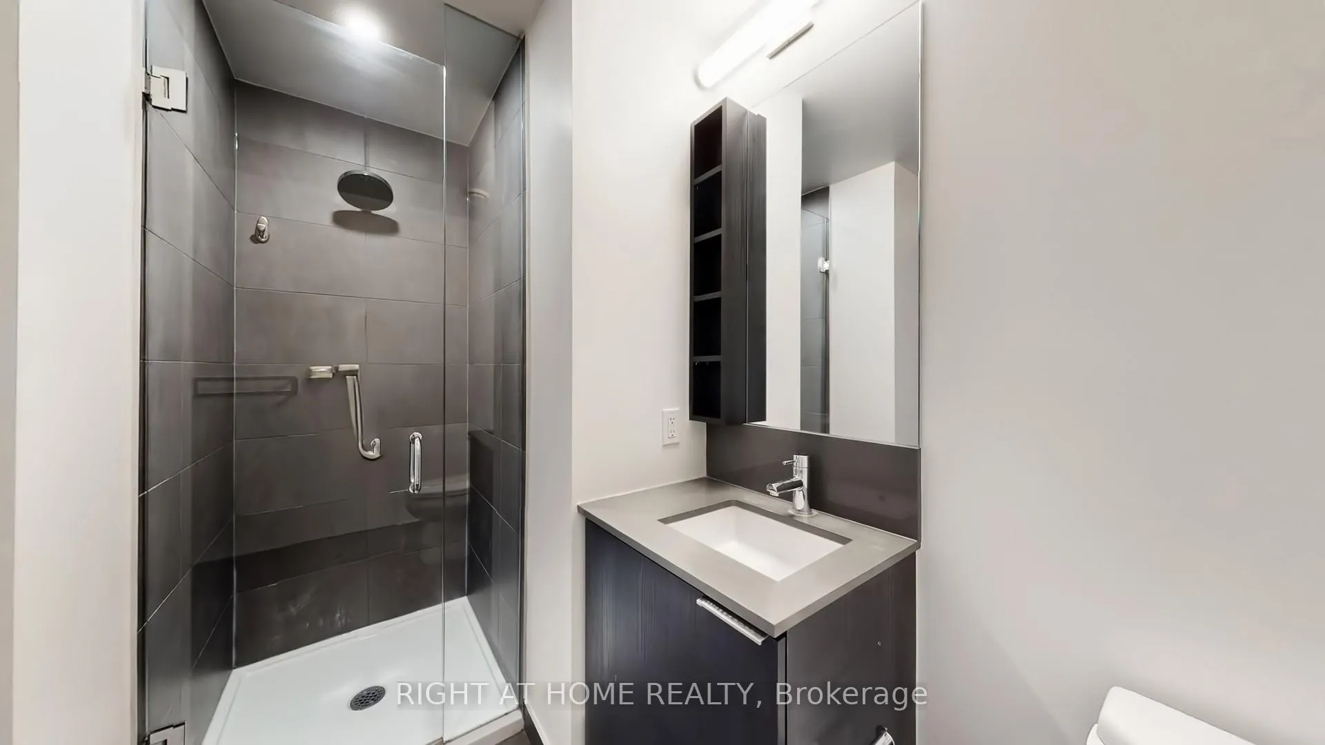 Photo 29 of Unit 902, 1000 Portage Parkway, Vaughan, Vaughan Corporate Centre — HOMEH