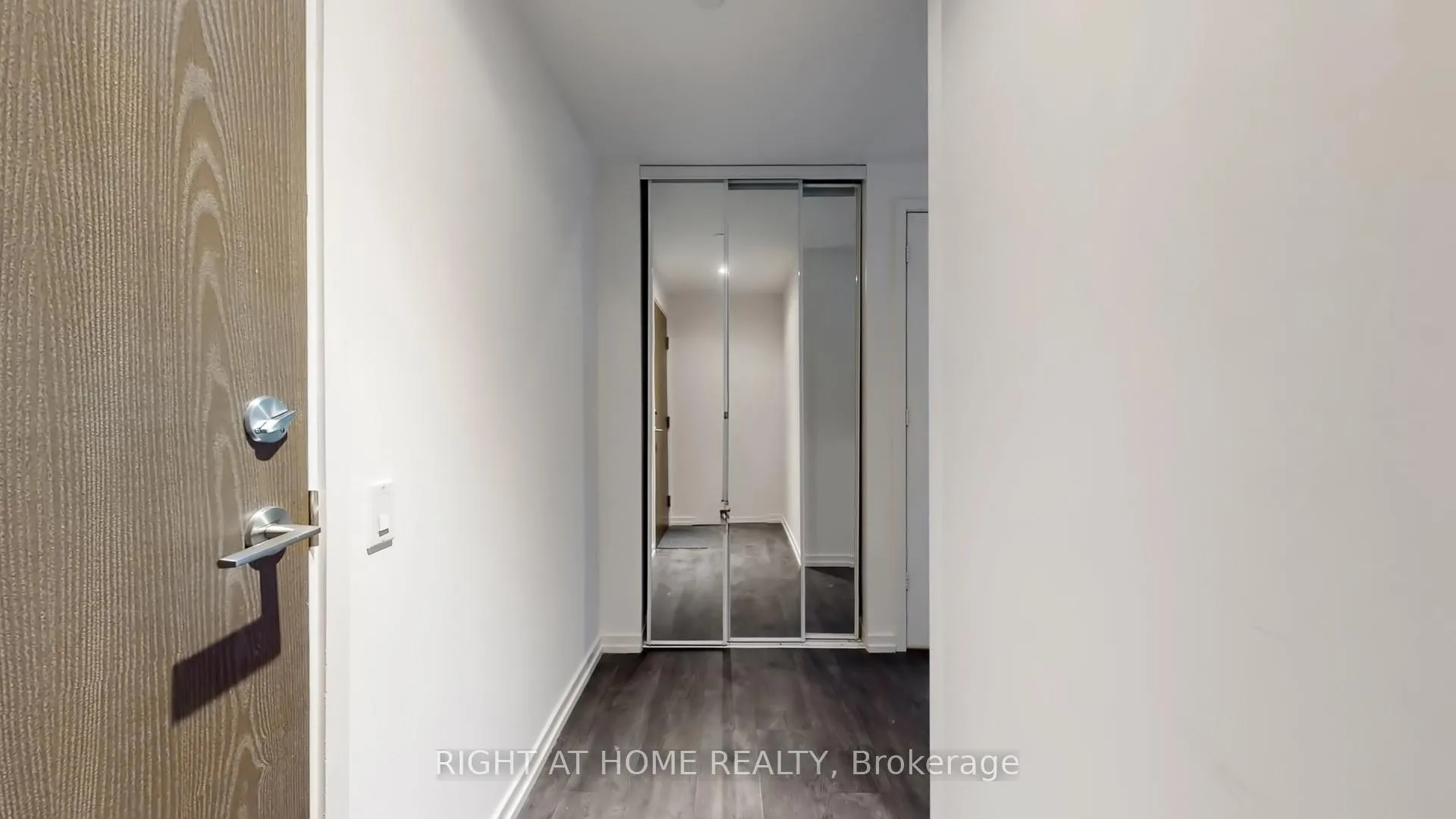 Photo 31 of Unit 902, 1000 Portage Parkway, Vaughan, Vaughan Corporate Centre — HOMEH