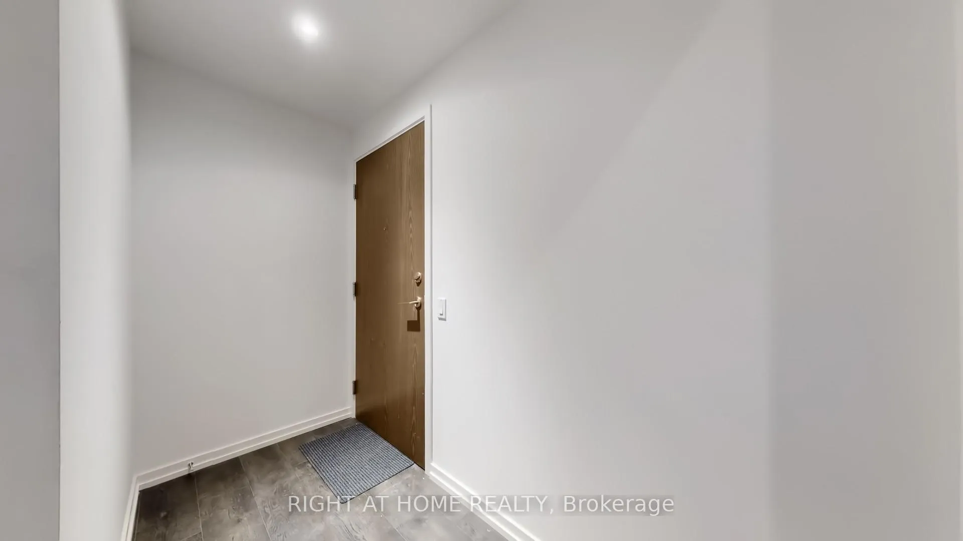 Photo 32 of Unit 902, 1000 Portage Parkway, Vaughan, Vaughan Corporate Centre — HOMEH