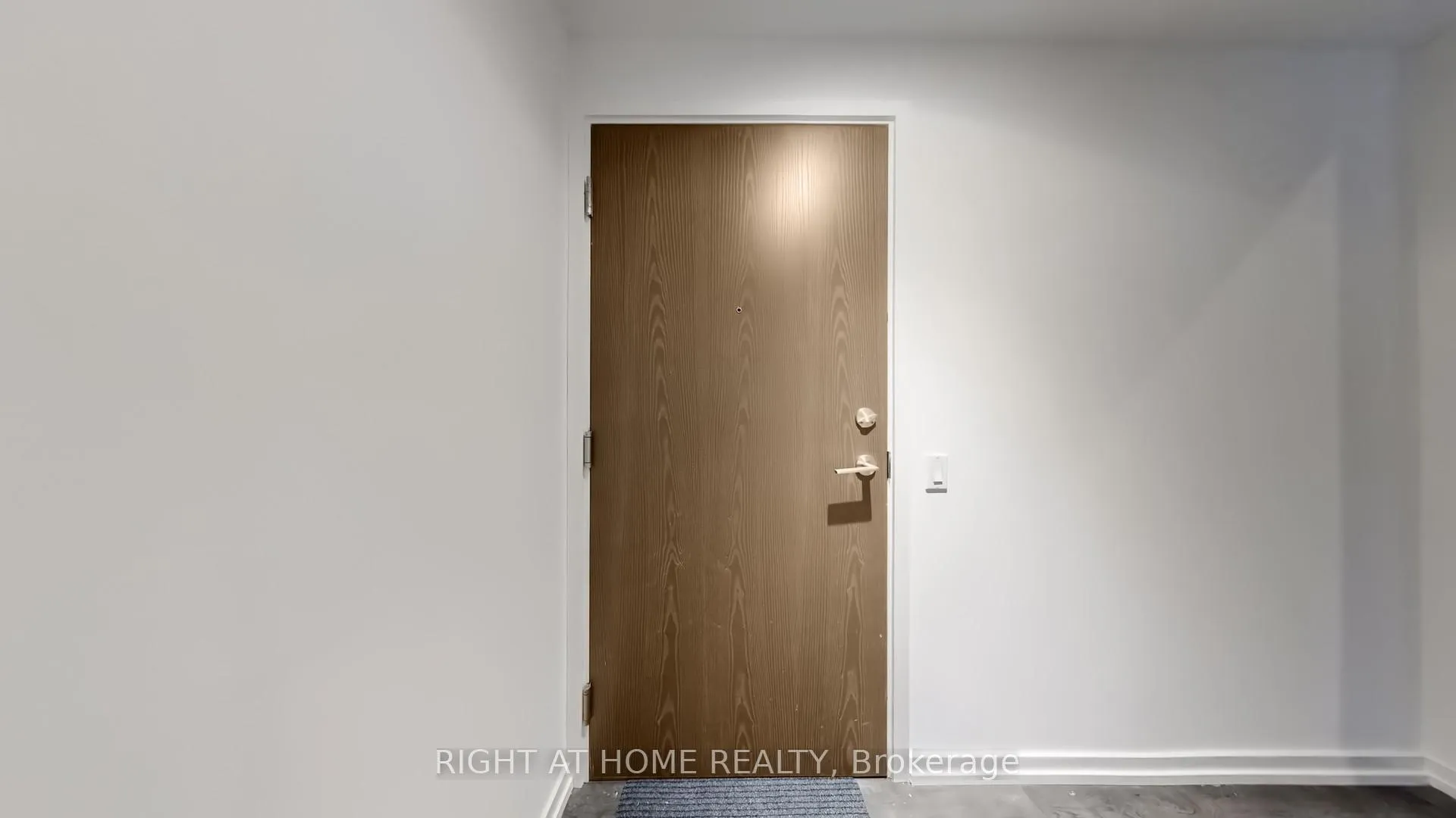 Photo 33 of Unit 902, 1000 Portage Parkway, Vaughan, Vaughan Corporate Centre — HOMEH