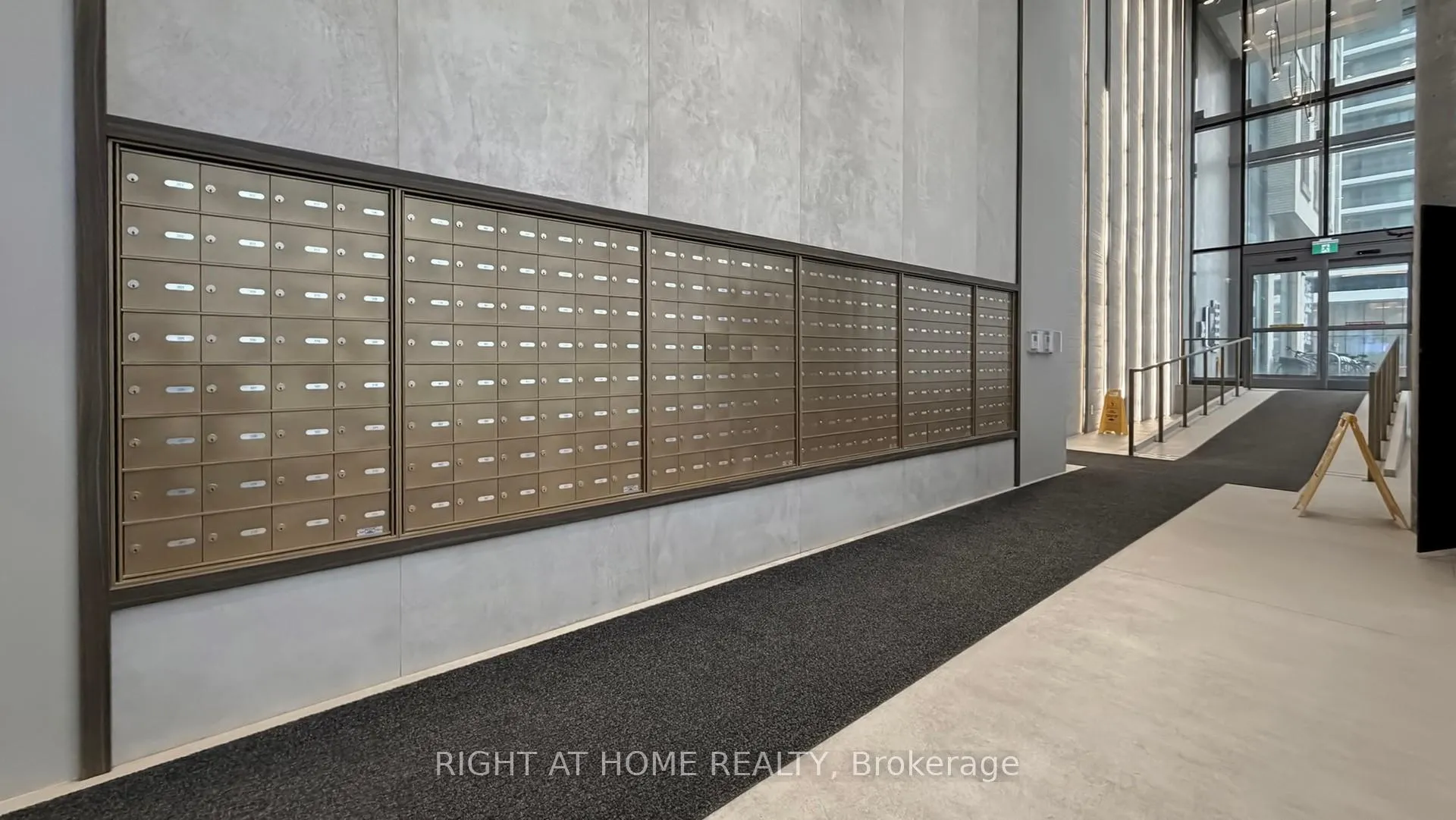 Photo 47 of Unit 902, 1000 Portage Parkway, Vaughan, Vaughan Corporate Centre — HOMEH