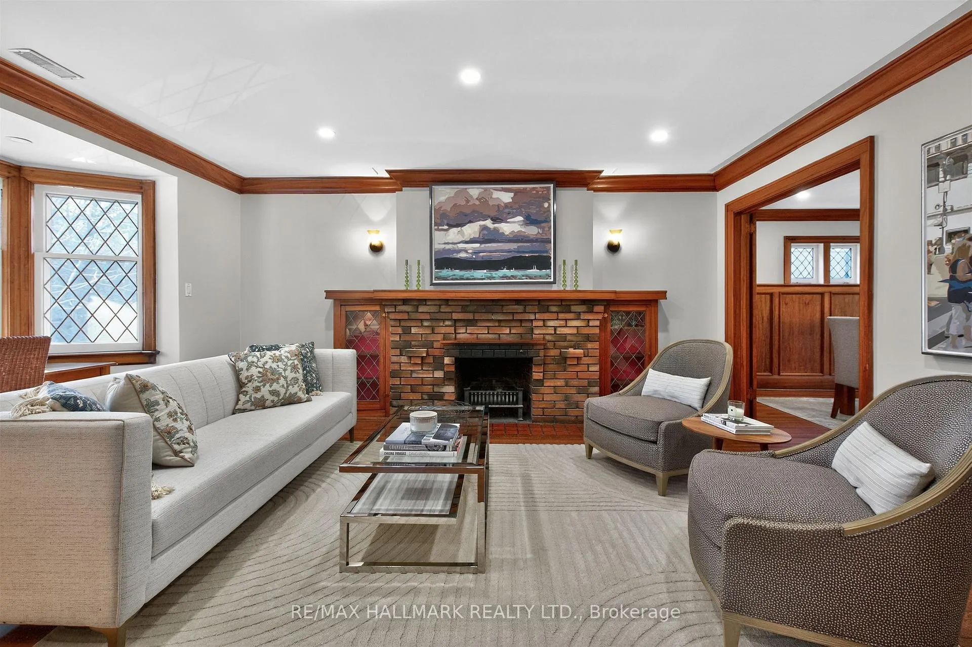 Photo 4 of 336 Glen Manor Drive, Toronto, The Beaches — HOMEH