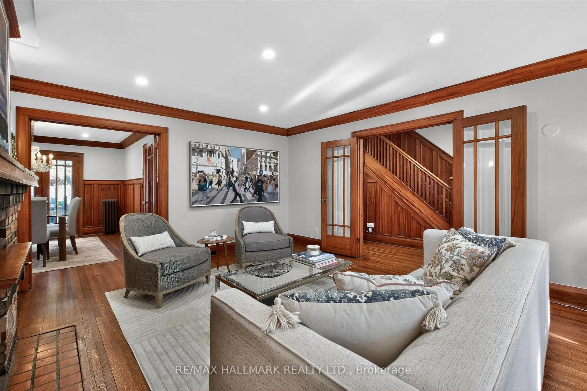Photo 9 of 336 Glen Manor Drive, Toronto, The Beaches — HOMEH