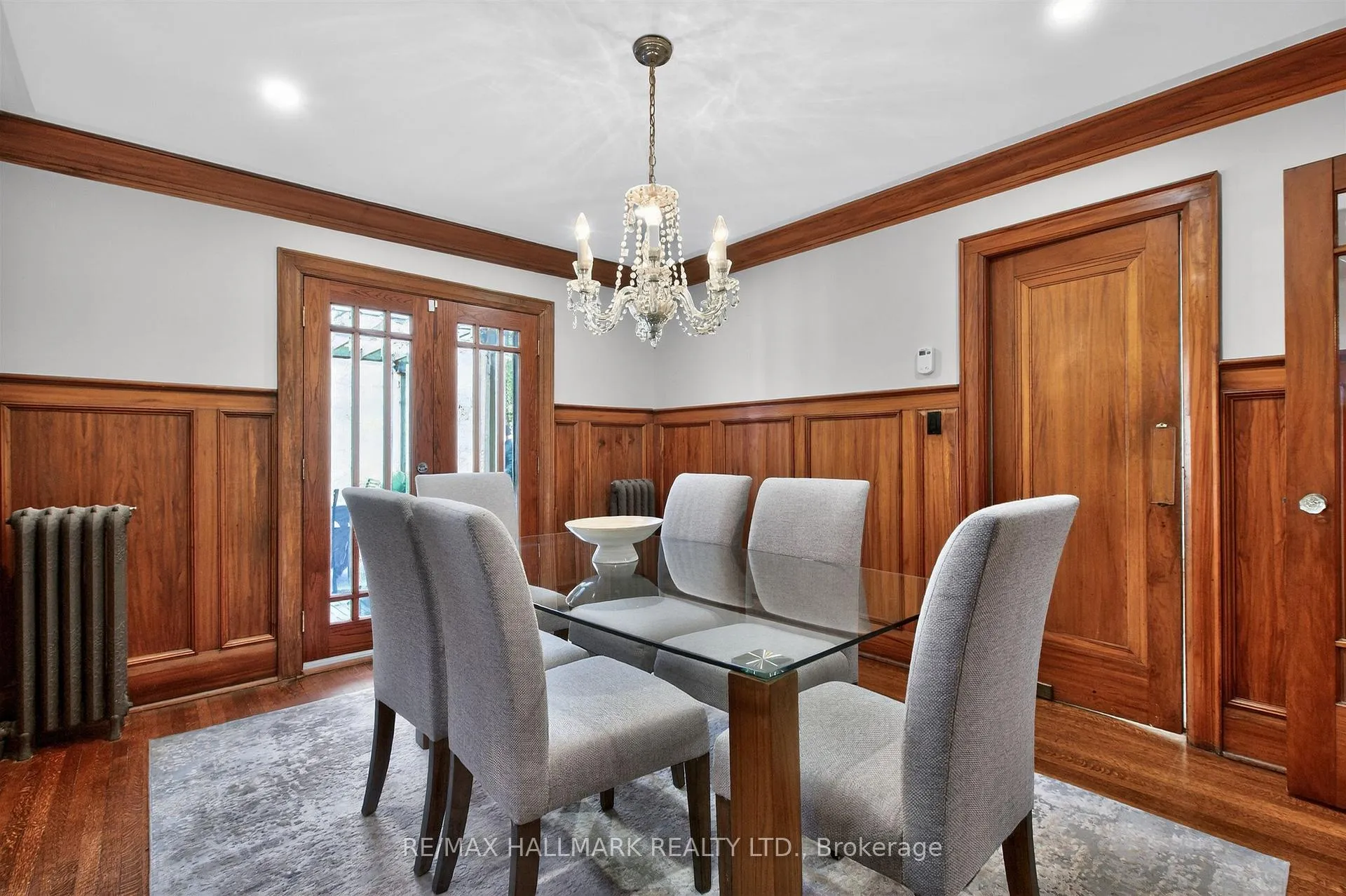 Photo 13 of 336 Glen Manor Drive, Toronto, The Beaches — HOMEH