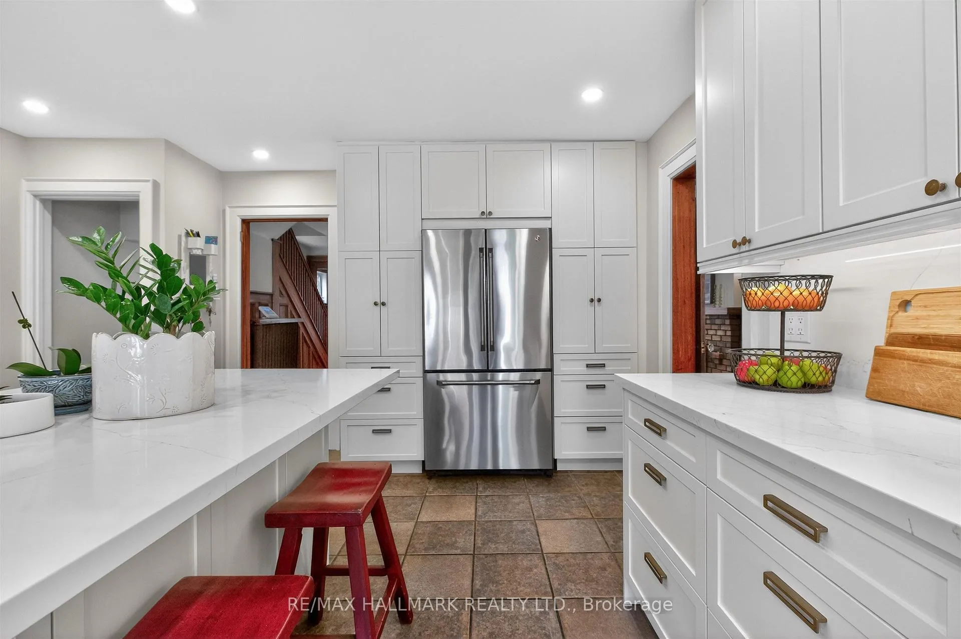 Photo 17 of 336 Glen Manor Drive, Toronto, The Beaches — HOMEH