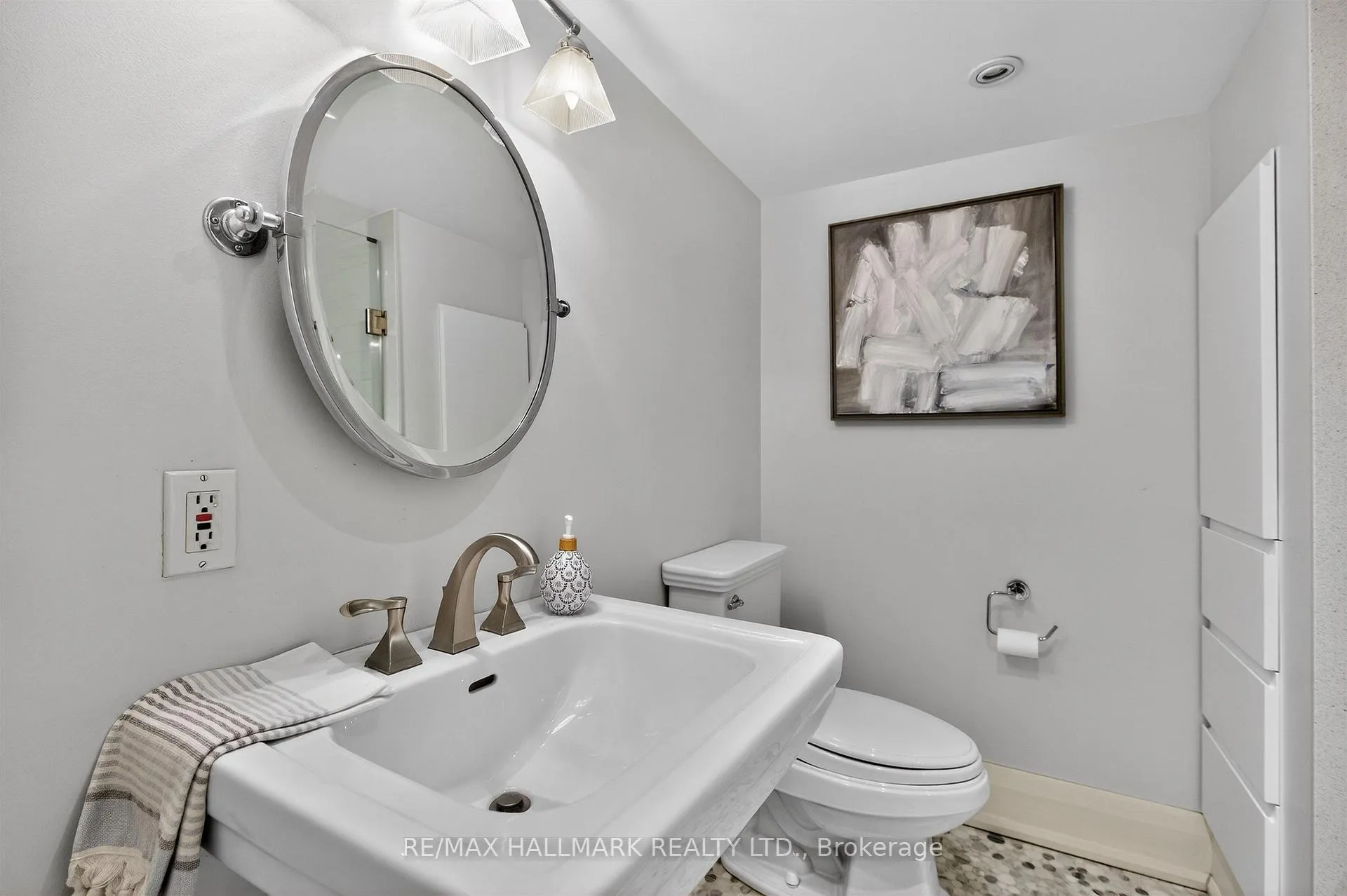 Photo 41 of 336 Glen Manor Drive, Toronto, The Beaches — HOMEH