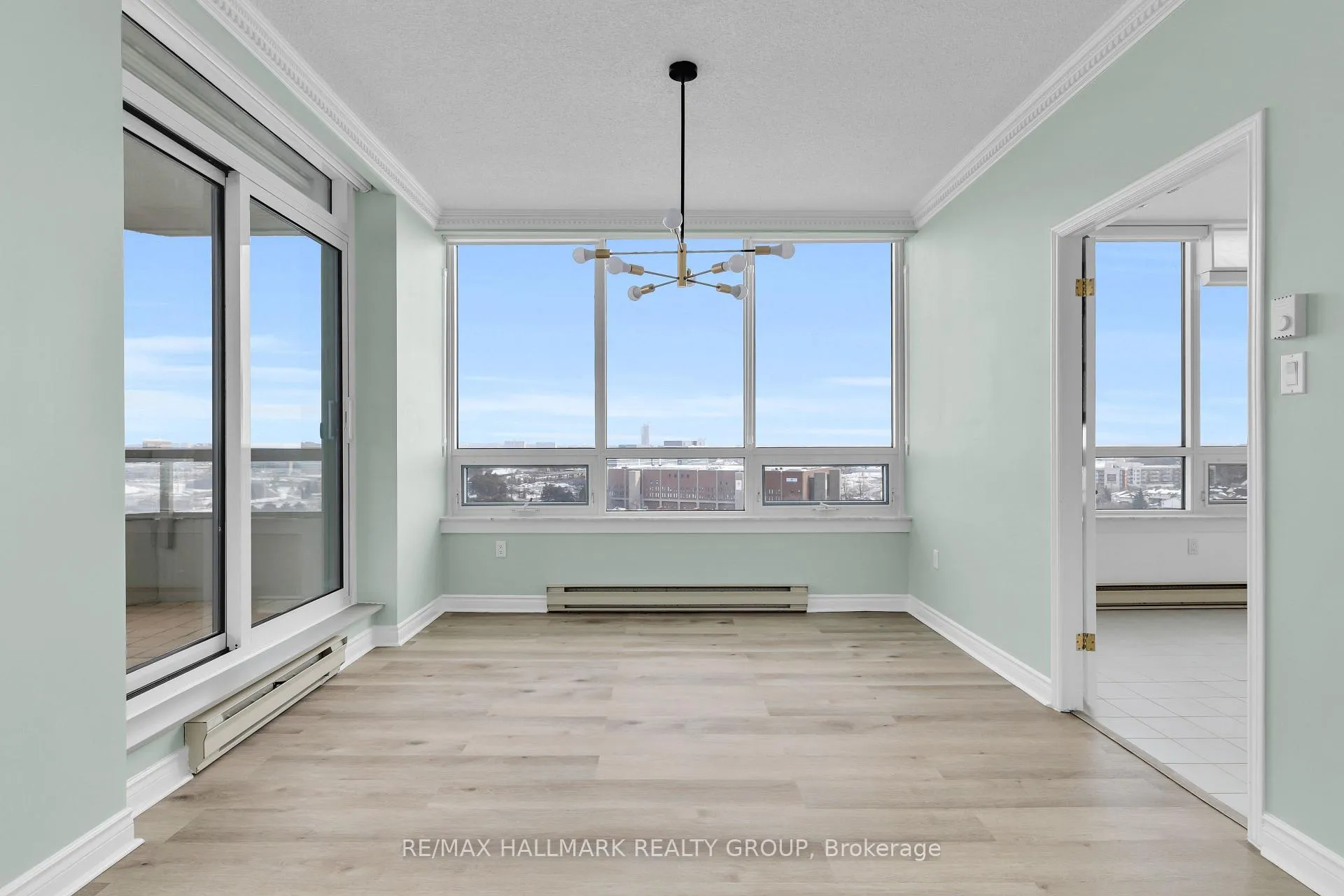 Photo 9 of Unit 1502, 1480 Riverside Drive, Ottawa, Riverview Park — HOMEH