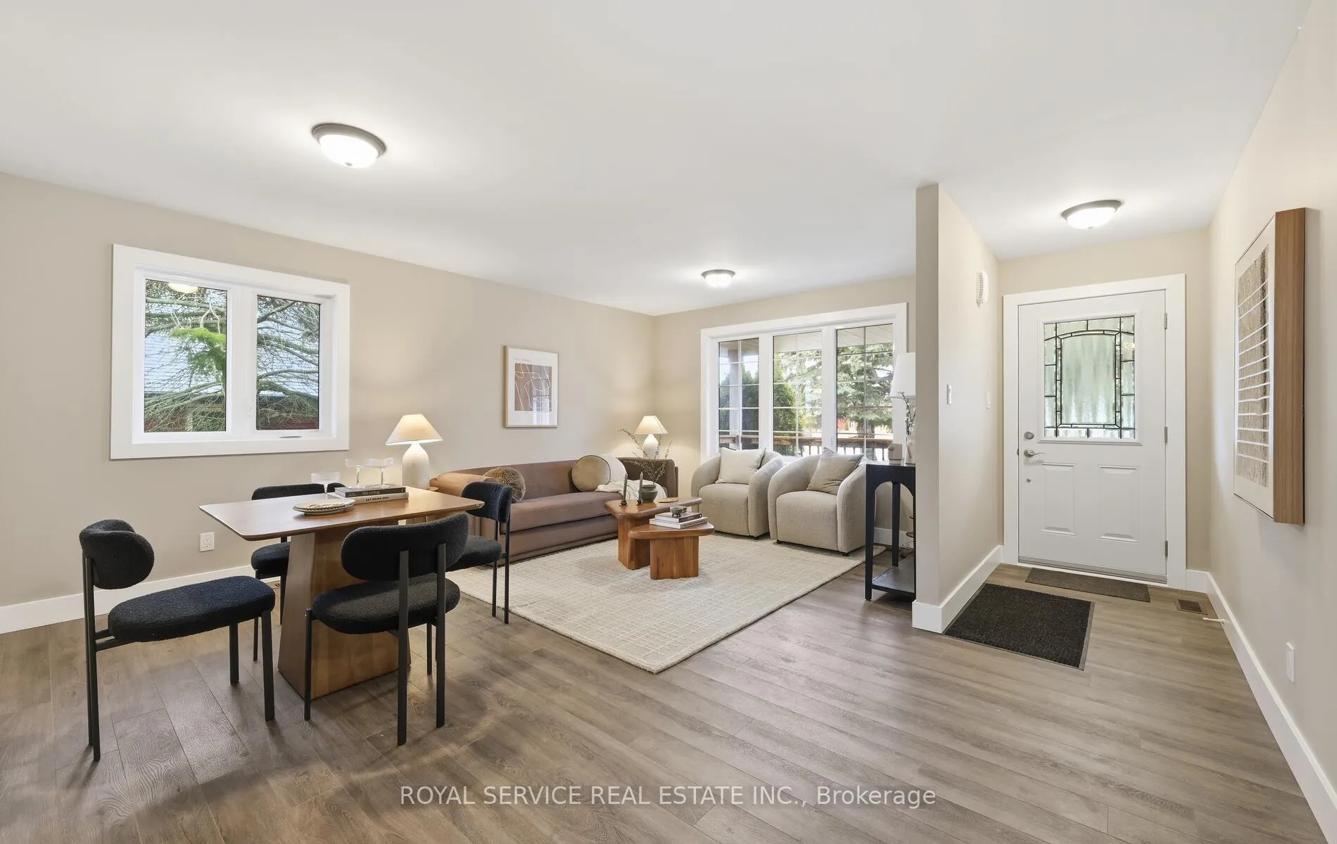 Photo 4 of 604 Fortye Drive, Peterborough, Otonabee Ward 1 — HOMEH