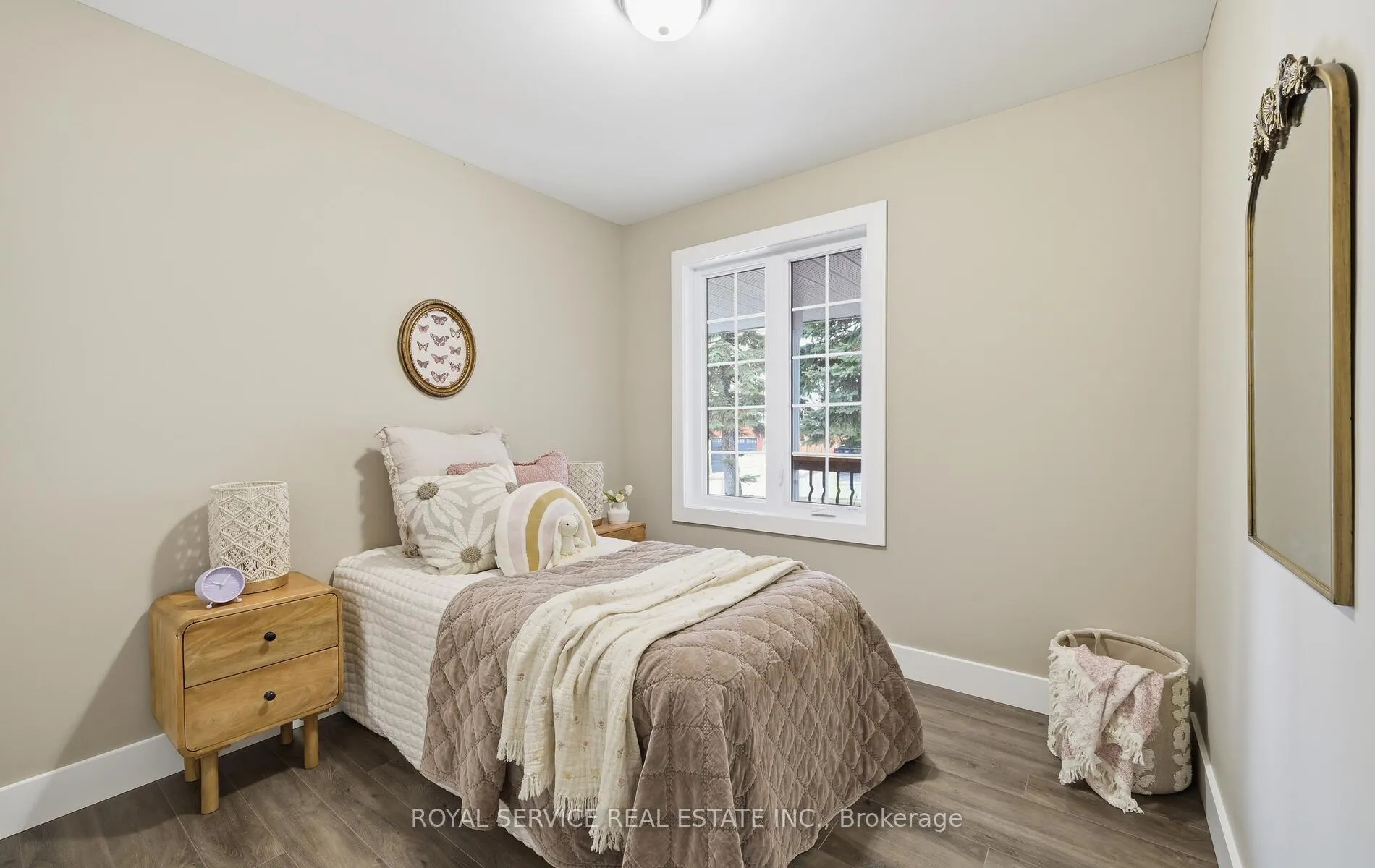 Photo 21 of 604 Fortye Drive, Peterborough, Otonabee Ward 1 — HOMEH