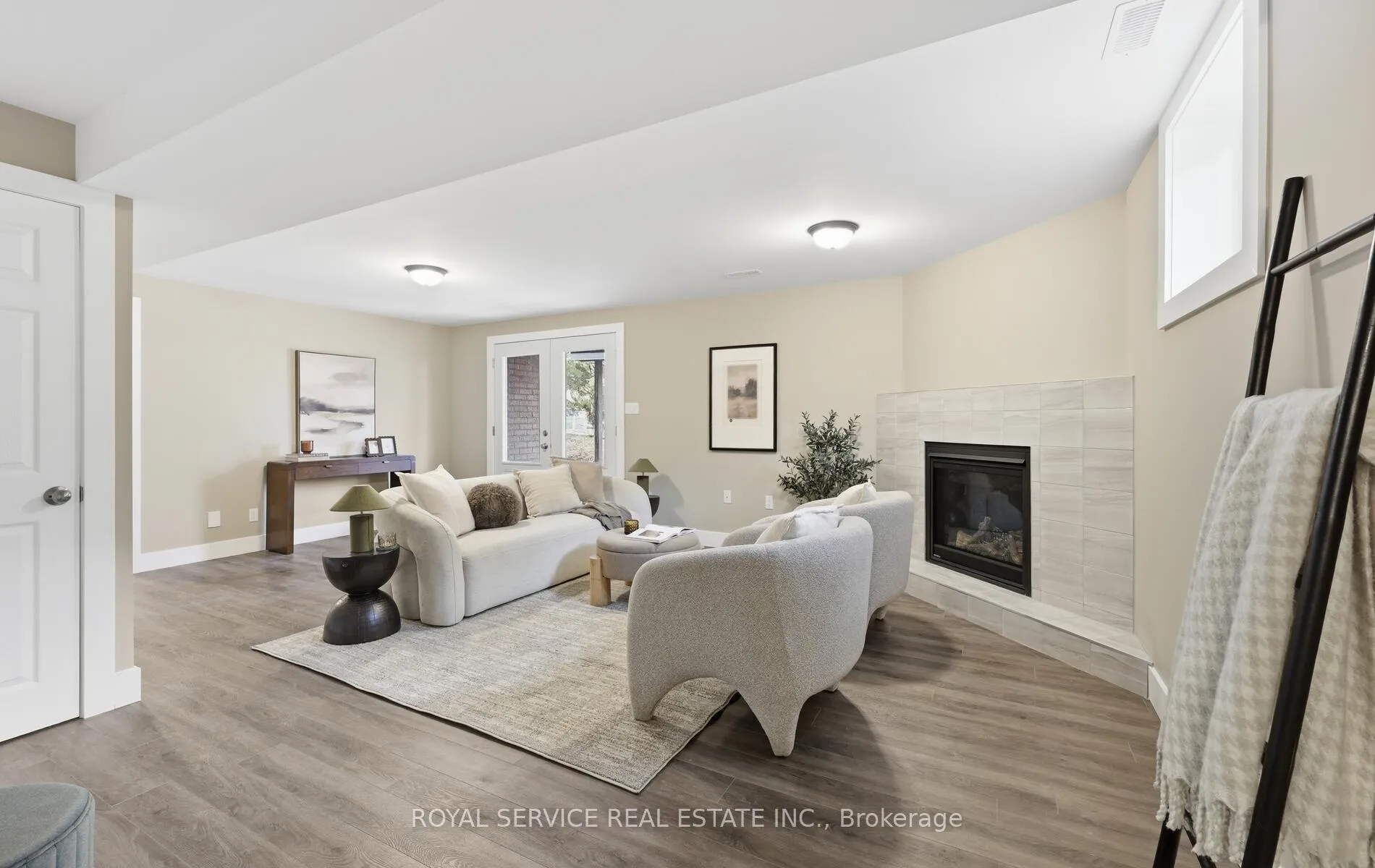 Photo 25 of 604 Fortye Drive, Peterborough, Otonabee Ward 1 — HOMEH