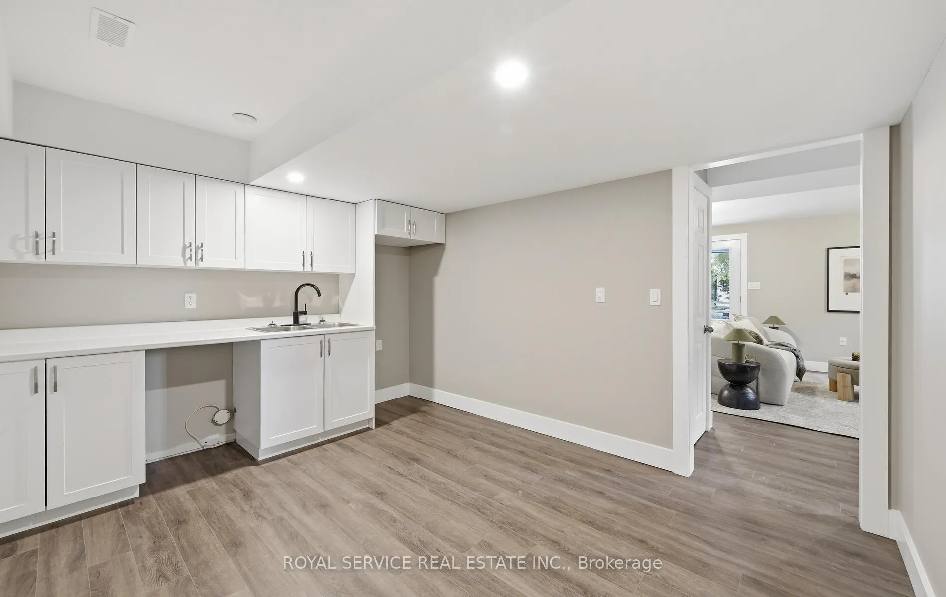 Photo 29 of 604 Fortye Drive, Peterborough, Otonabee Ward 1 — HOMEH