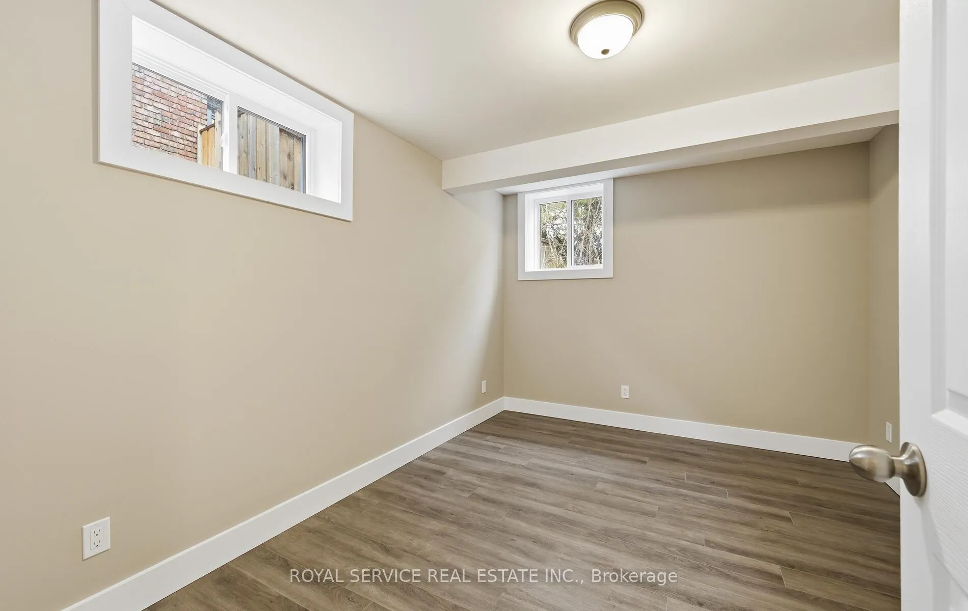 Photo 36 of 604 Fortye Drive, Peterborough, Otonabee Ward 1 — HOMEH