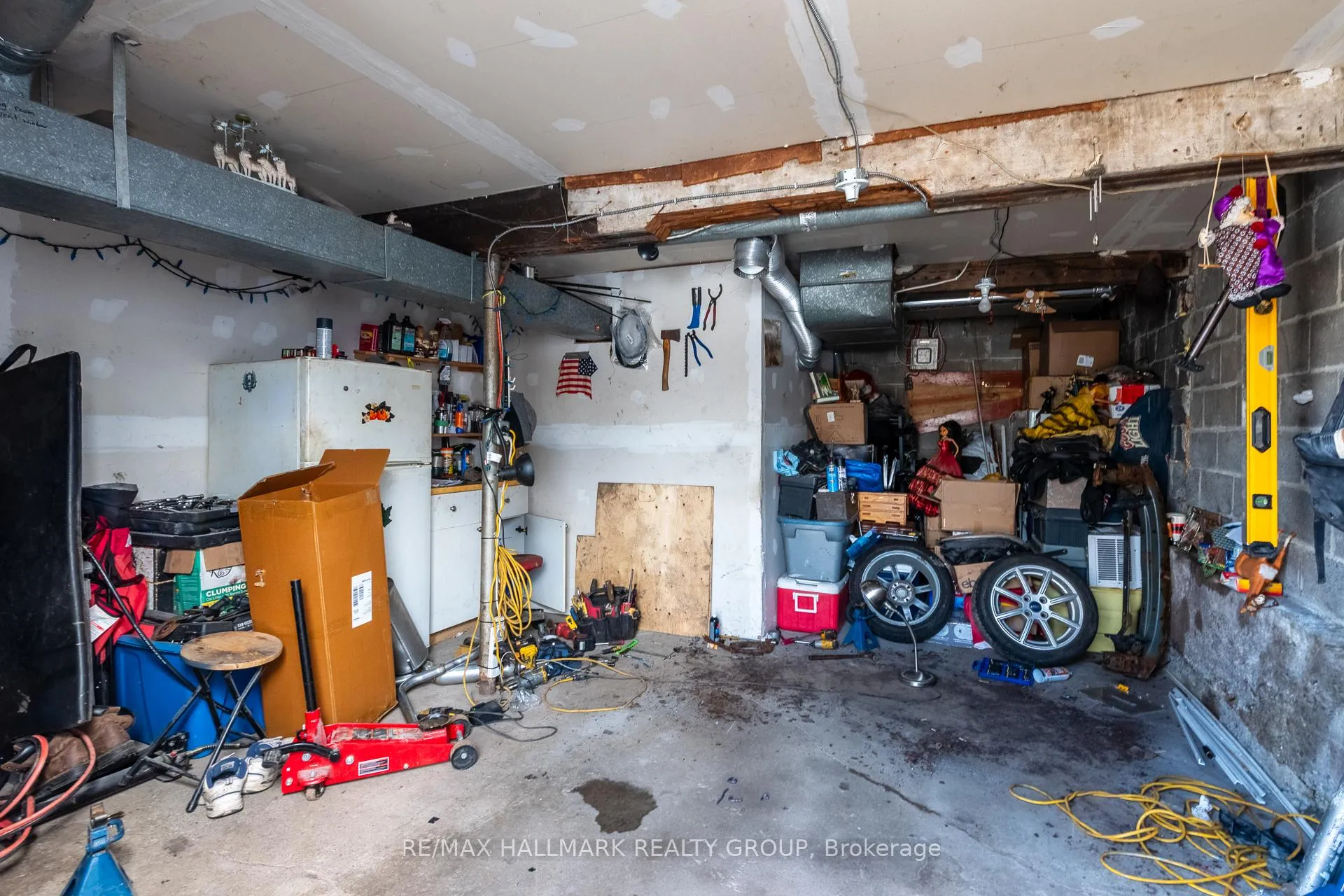 Photo 10 of 12 - 14 Queen Street, Smiths Falls — HOMEH