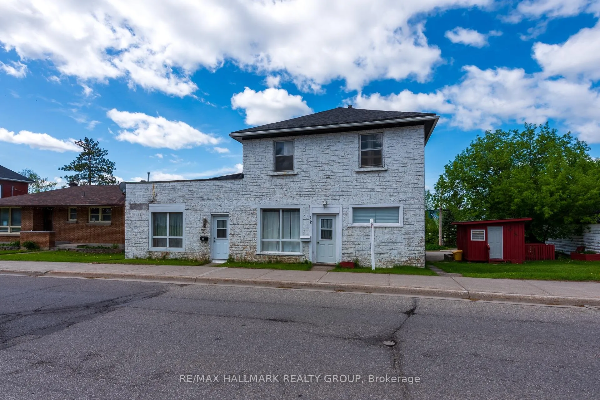 Photo 1 of 12 - 14 Queen Street, Smiths Falls — HOMEH