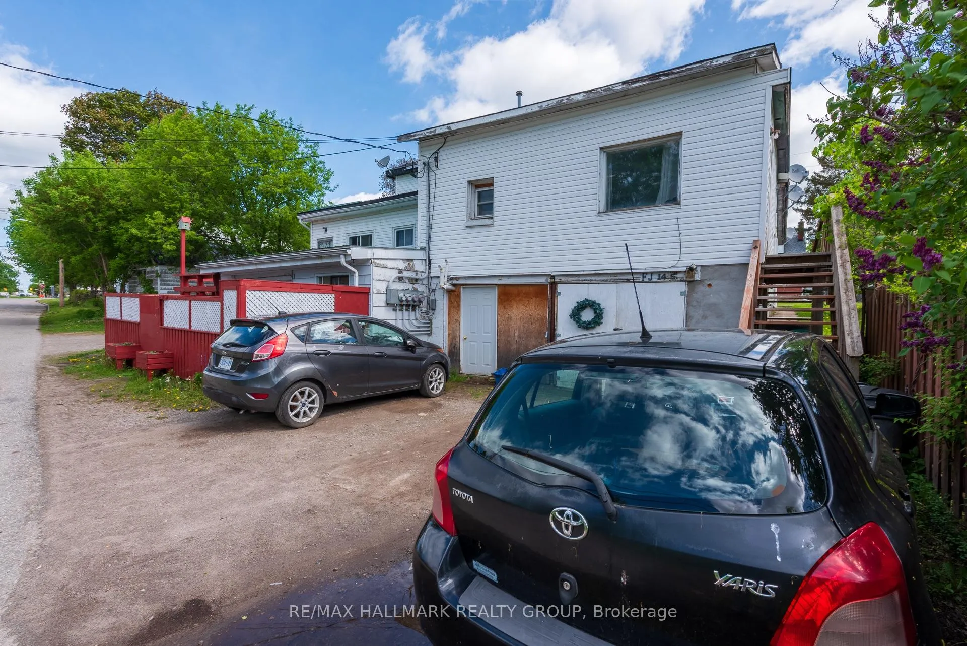 Photo 6 of 12 - 14 Queen Street, Smiths Falls — HOMEH