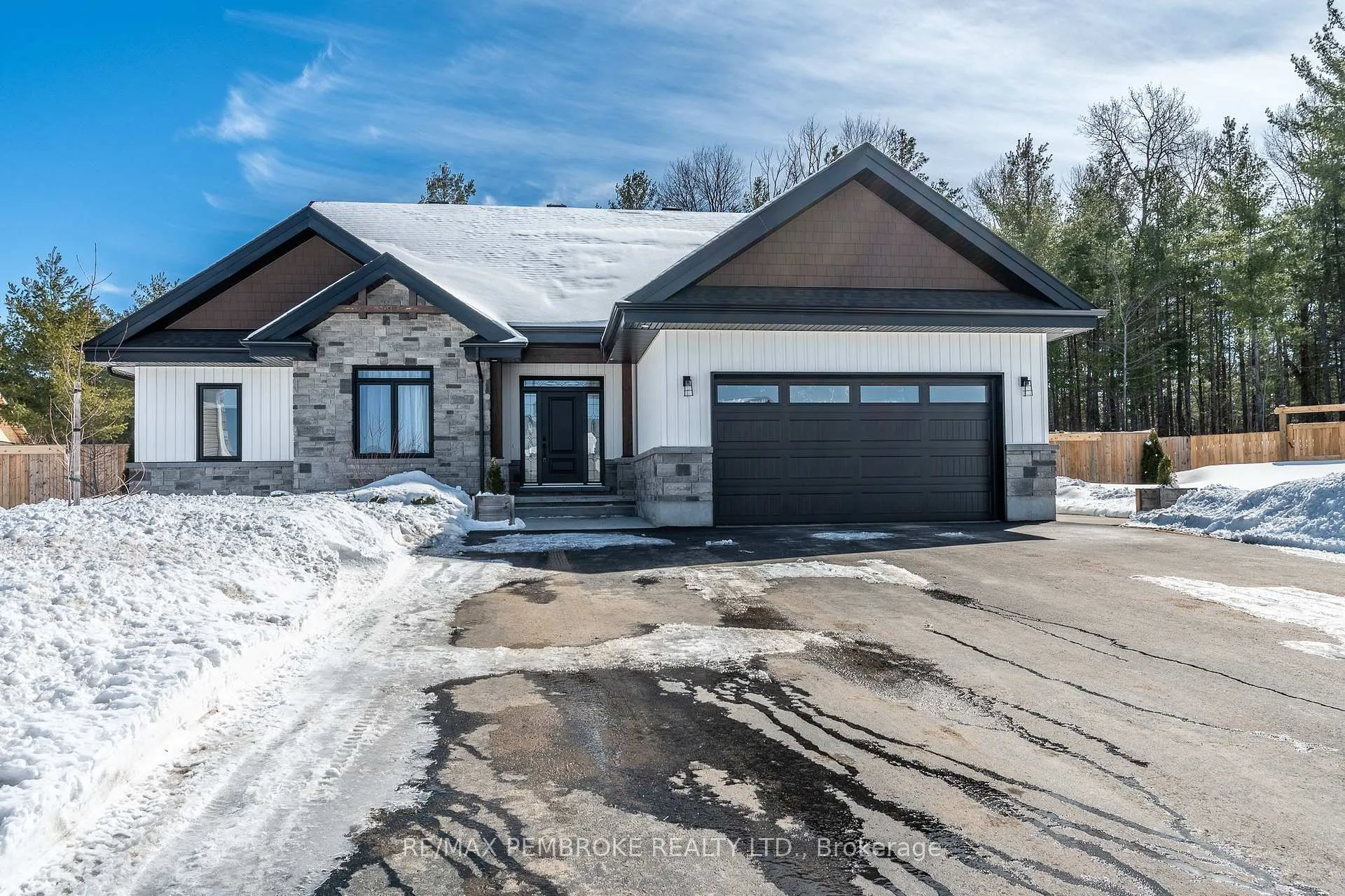 Photo 1 of 131 Chad Street, Petawawa — HOMEH