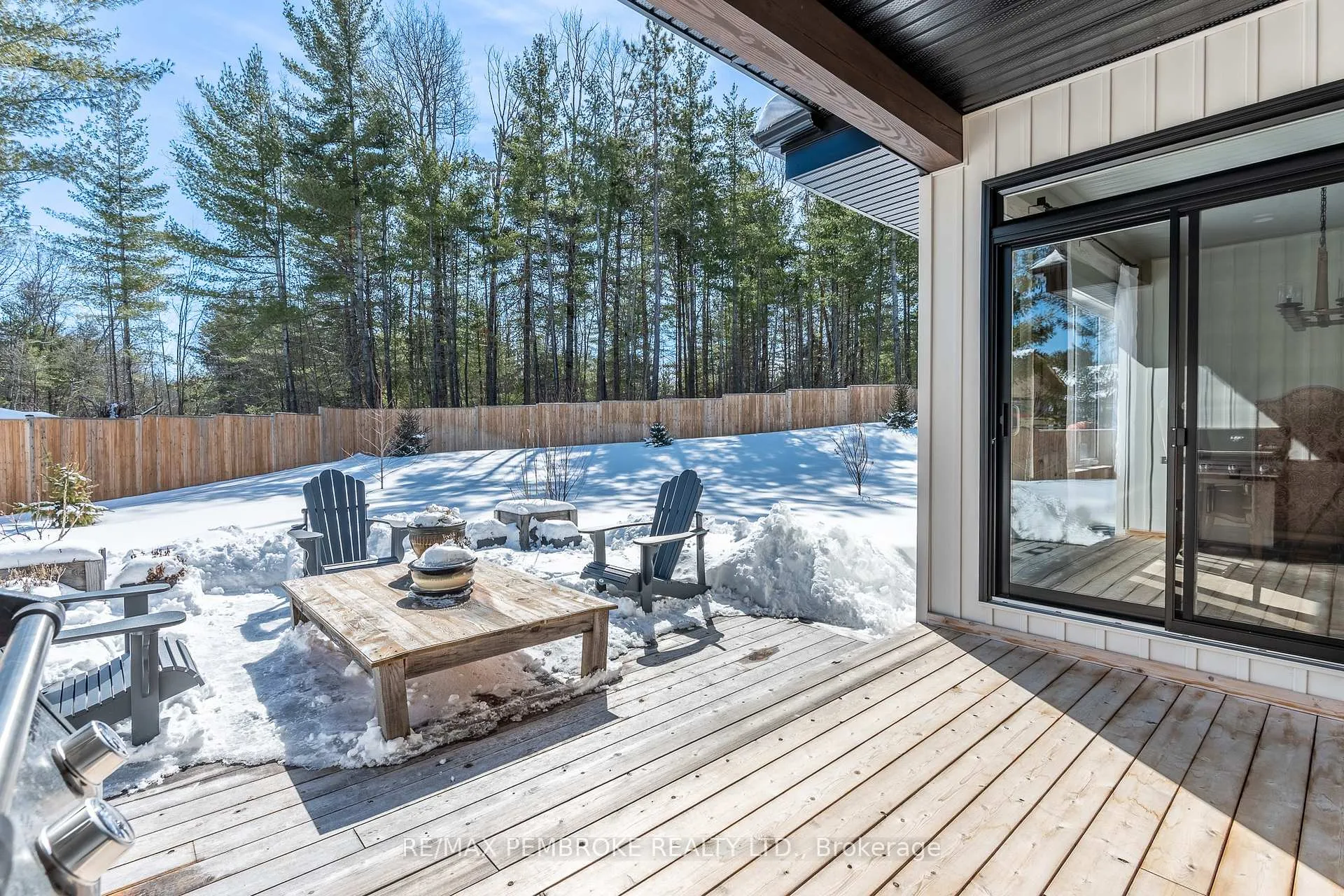 Photo 4 of 131 Chad Street, Petawawa — HOMEH