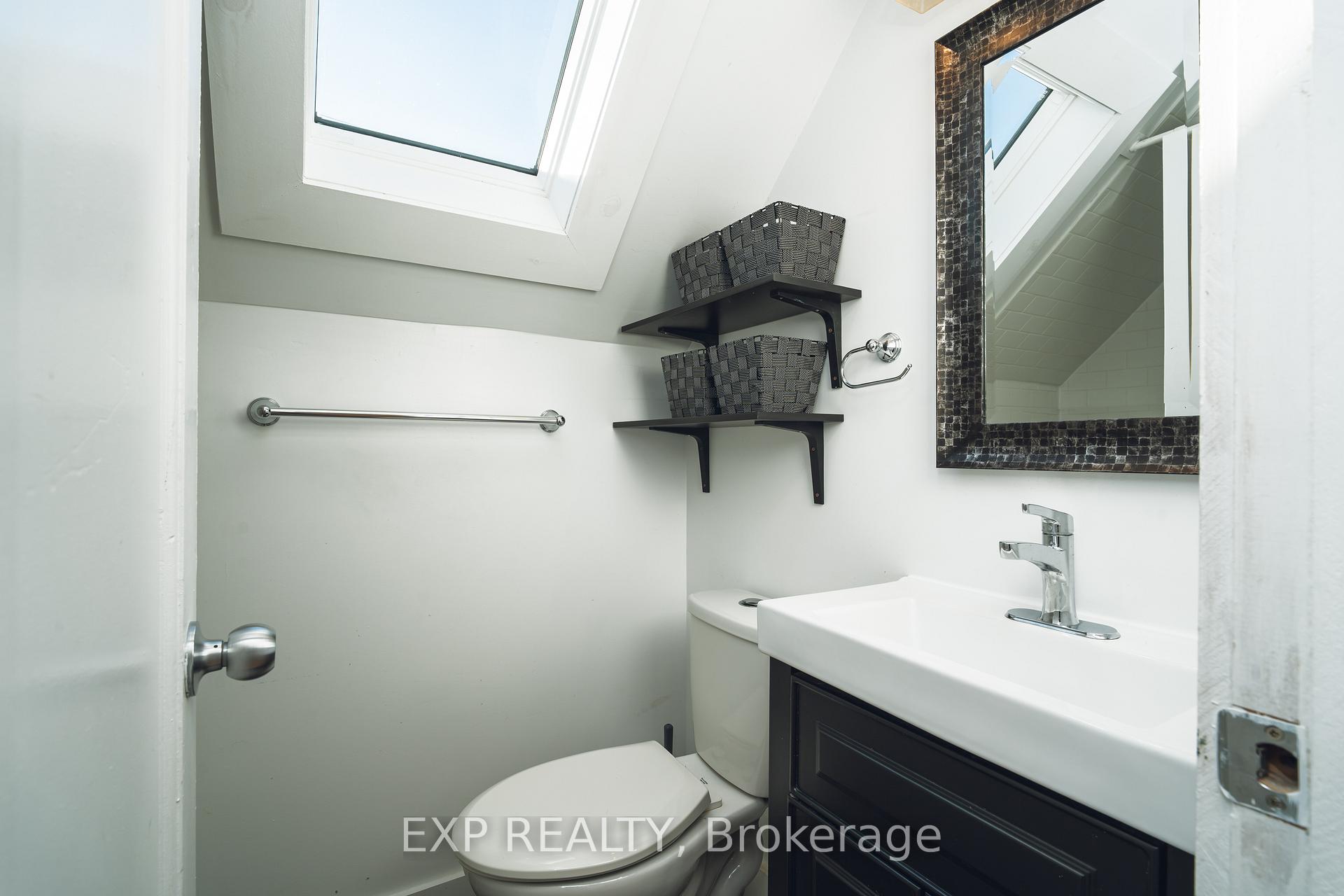 Photo 18 of 1245 Collins Avenue, Ottawa, Ridgemont — HOMEH