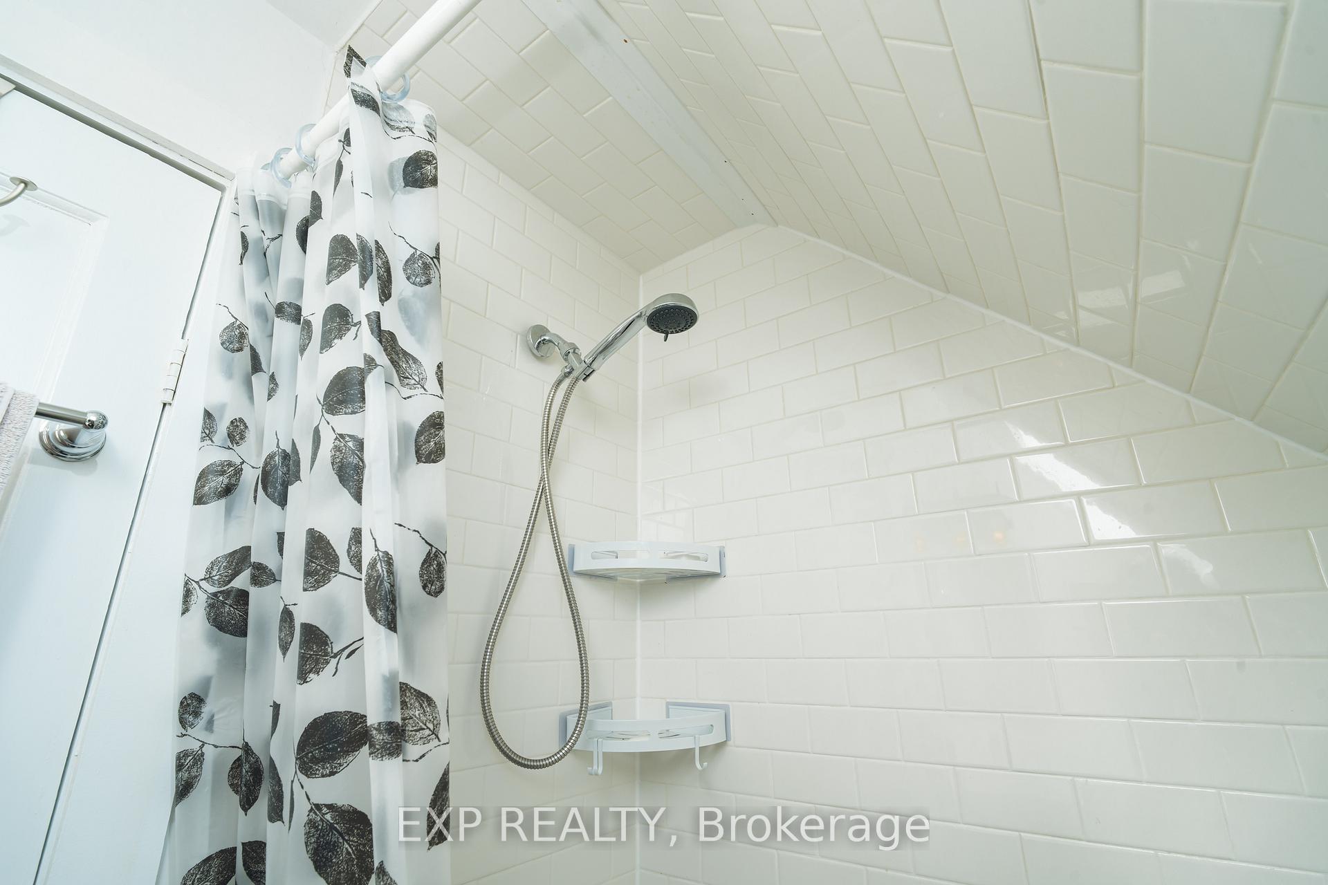 Photo 19 of 1245 Collins Avenue, Ottawa, Ridgemont — HOMEH