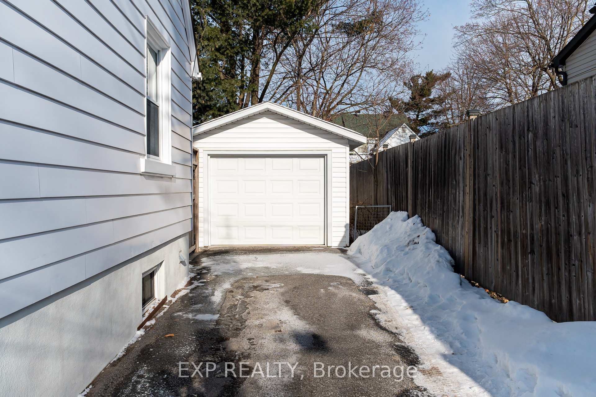 Photo 32 of 1245 Collins Avenue, Ottawa, Ridgemont — HOMEH