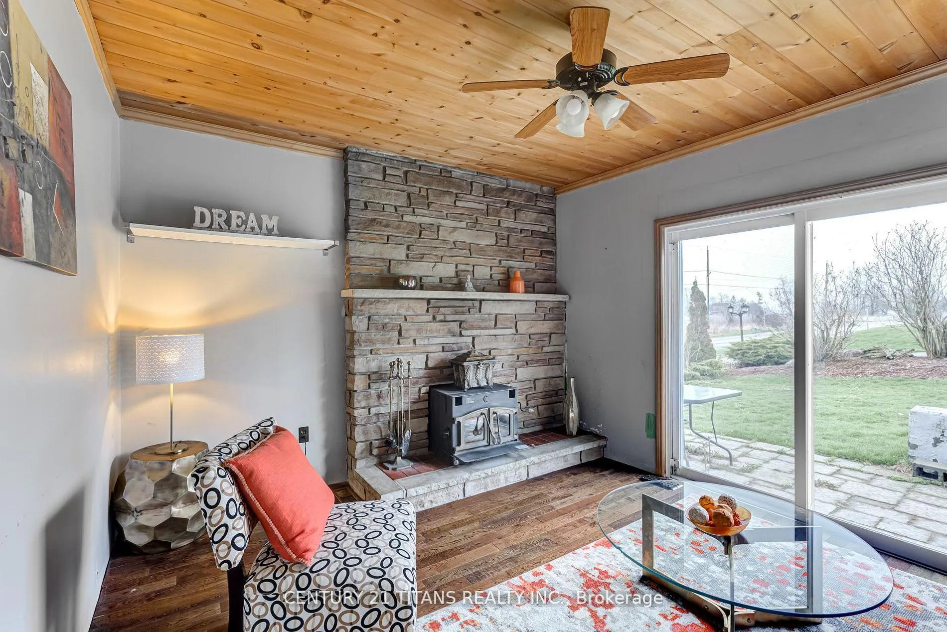 Photo 11 of 130 West Beach Road, Clarington, Bowmanville — HOMEH