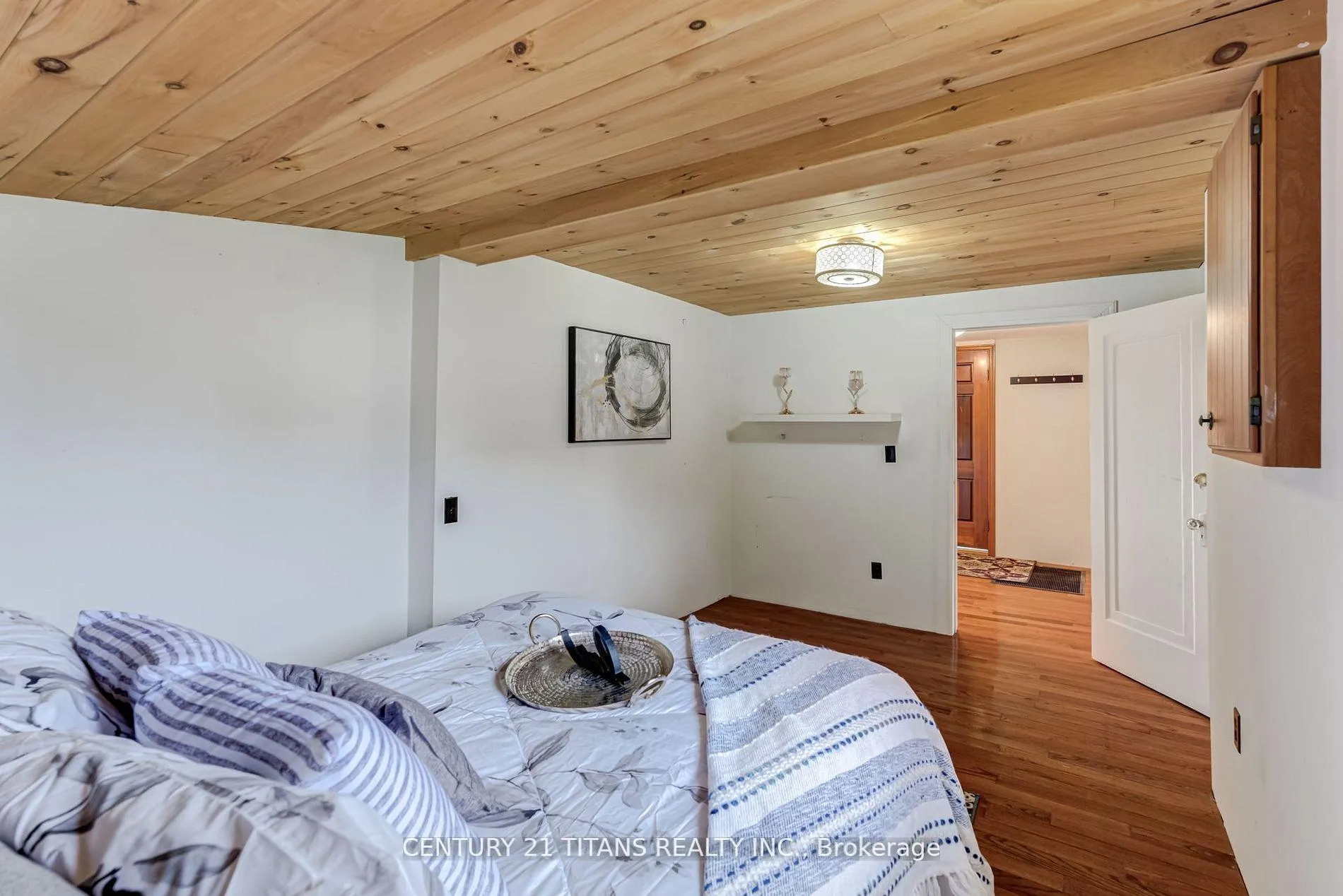 Photo 21 of 130 West Beach Road, Clarington, Bowmanville — HOMEH