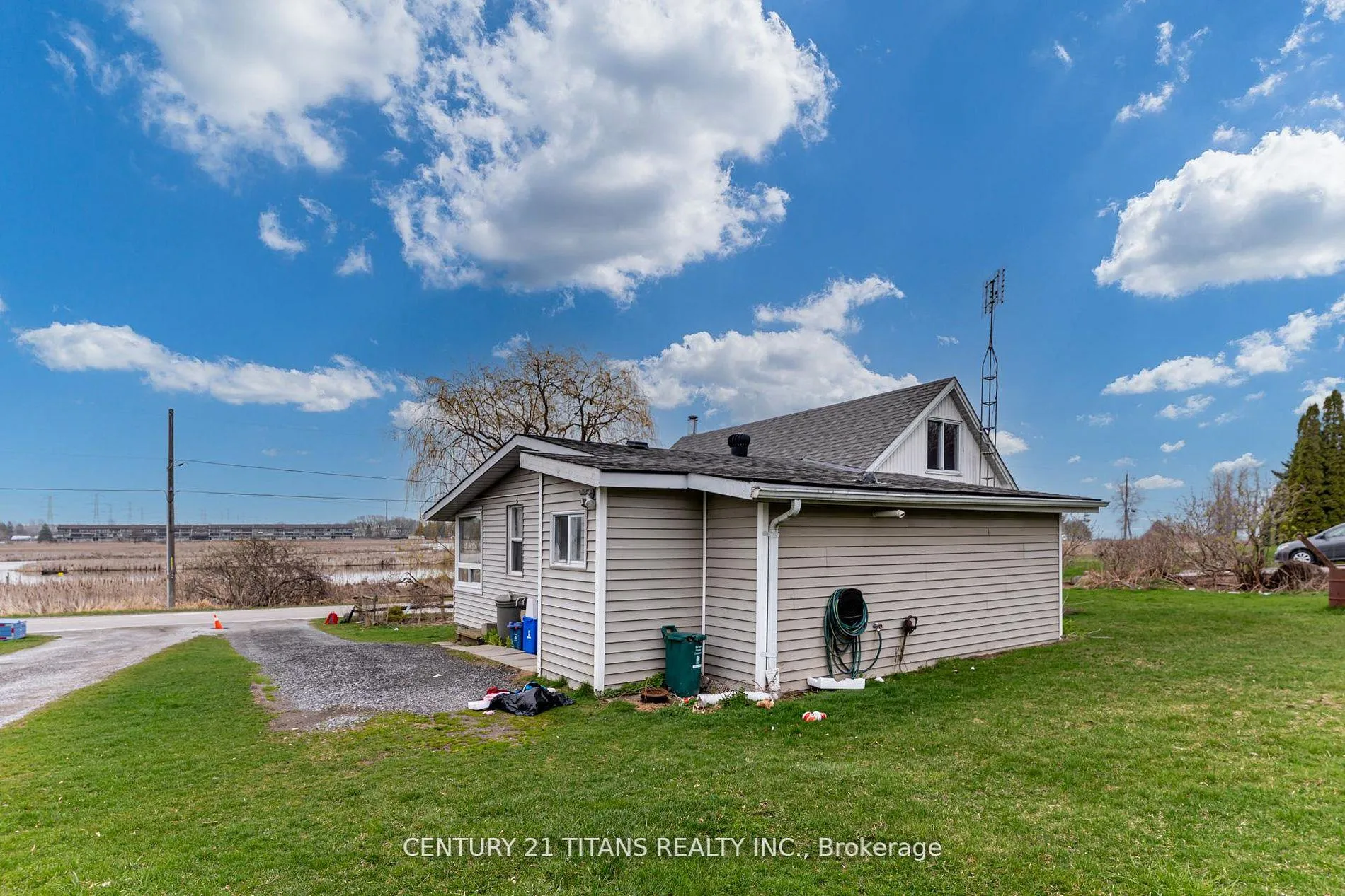 Photo 29 of 130 West Beach Road, Clarington, Bowmanville — HOMEH