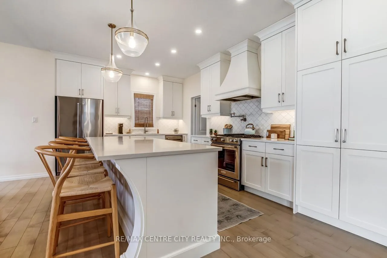 Photo 11 of 8 Redhaven Lane, St. Thomas — HOMEH