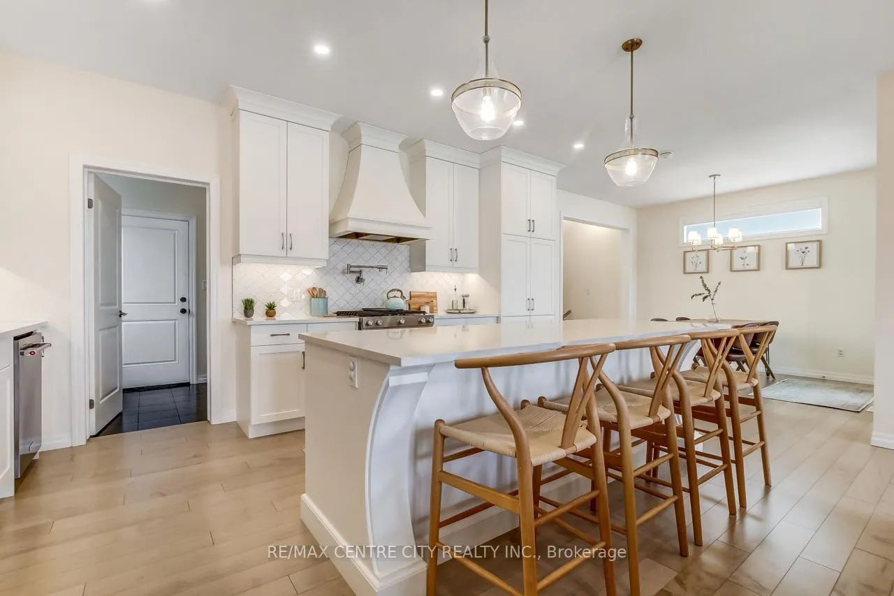 Photo 14 of 8 Redhaven Lane, St. Thomas — HOMEH