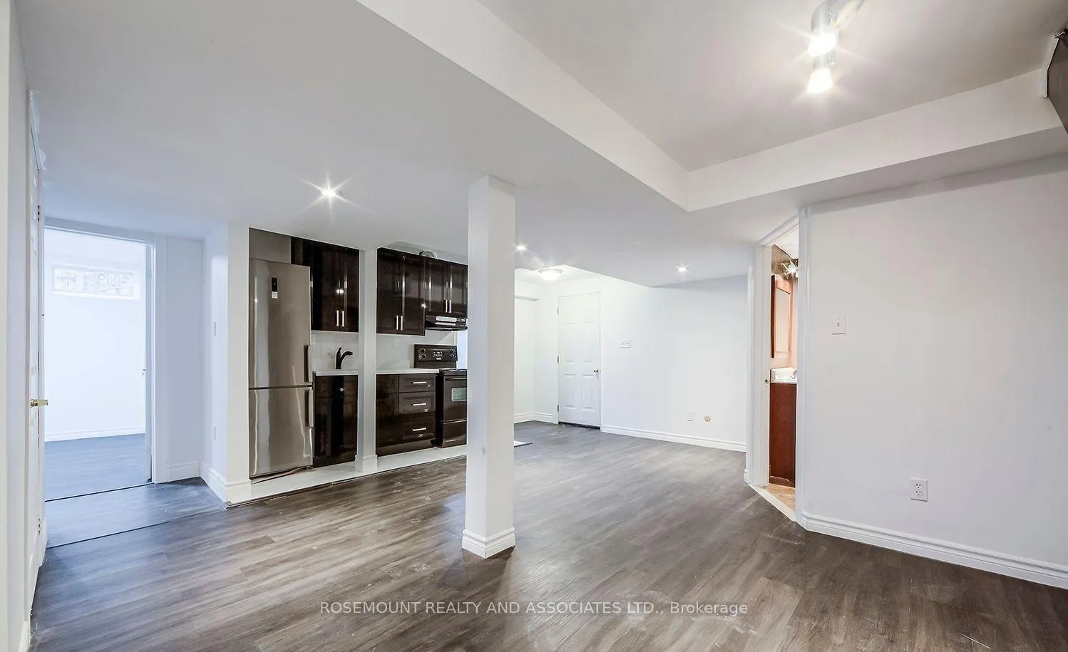 Photo 4 of 224 Wilcroft Court, Pickering, Highbush — HOMEH