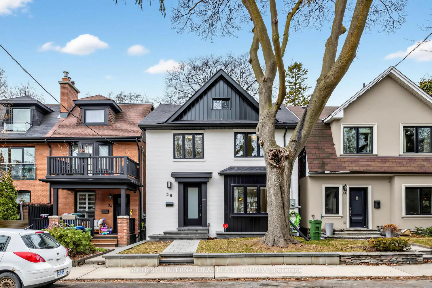 Photo 2 of 36 Ridley Gardens, Toronto, High Park-Swansea — HOMEH