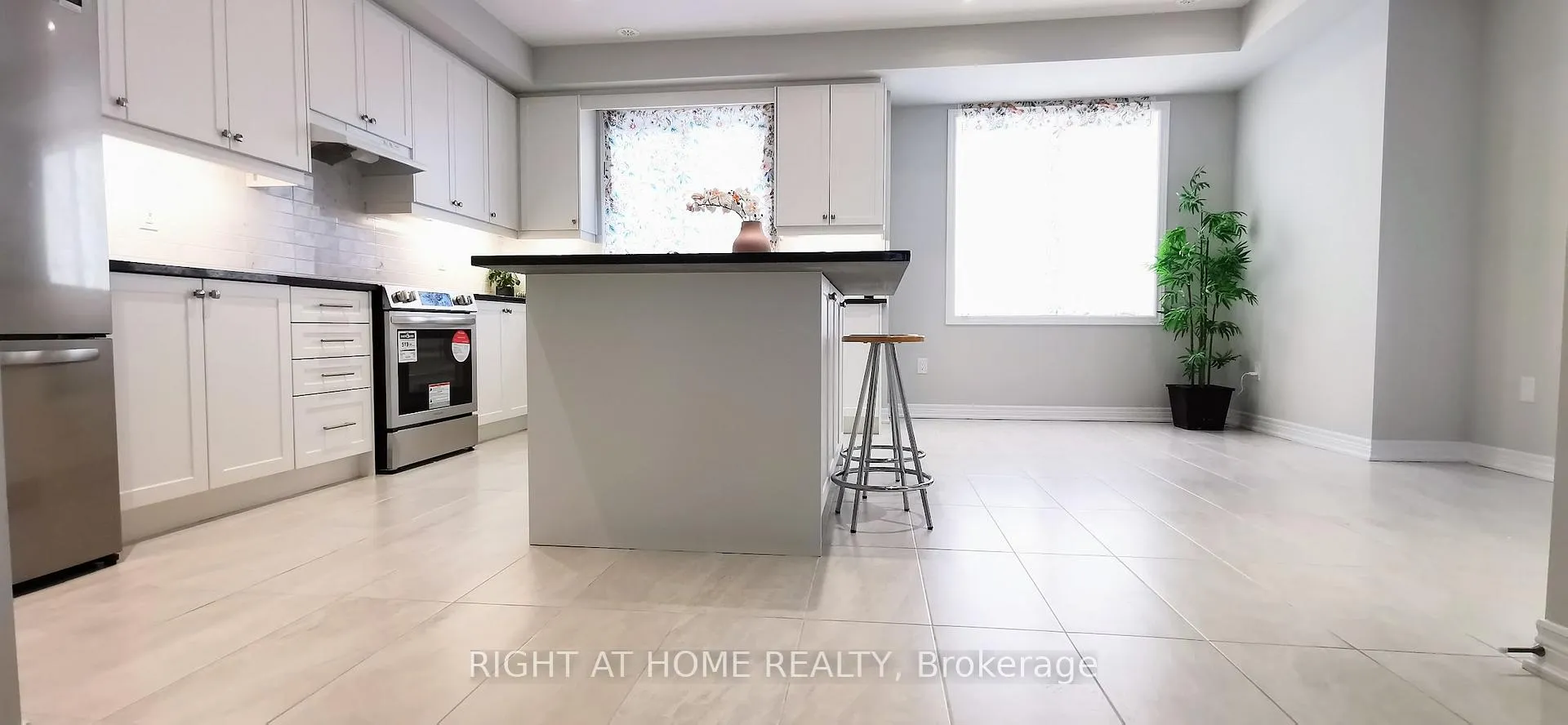 Photo 11 of 1 Bruce Boyd Drive, Markham, Cornell — HOMEH
