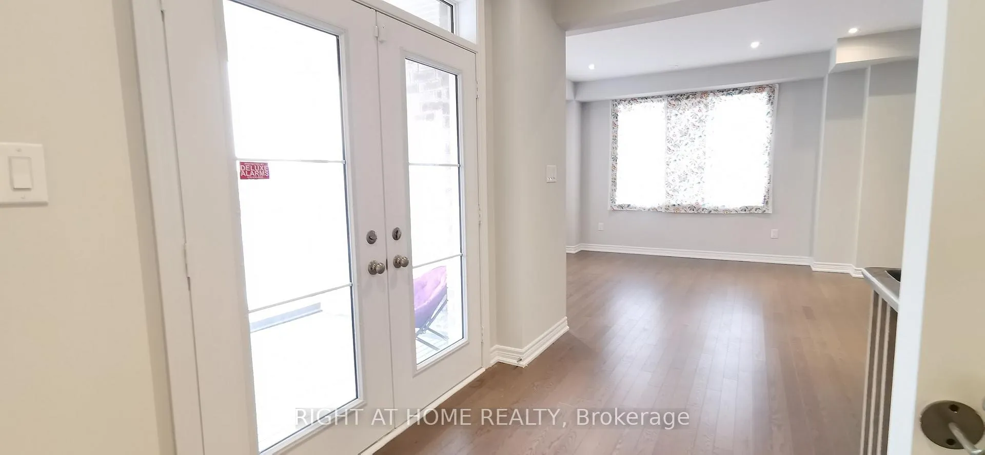 Photo 13 of 1 Bruce Boyd Drive, Markham, Cornell — HOMEH
