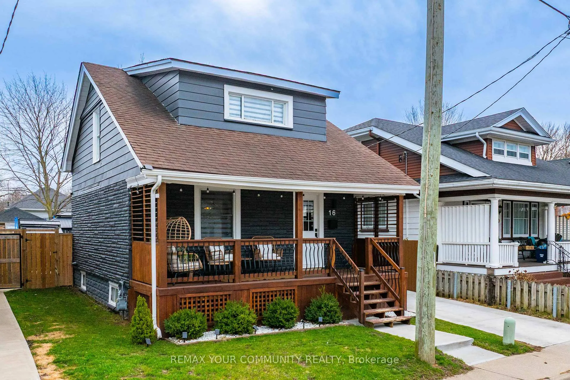 Photo 2 of 16 Marquis Street, St. Catharines, Downtown — HOMEH
