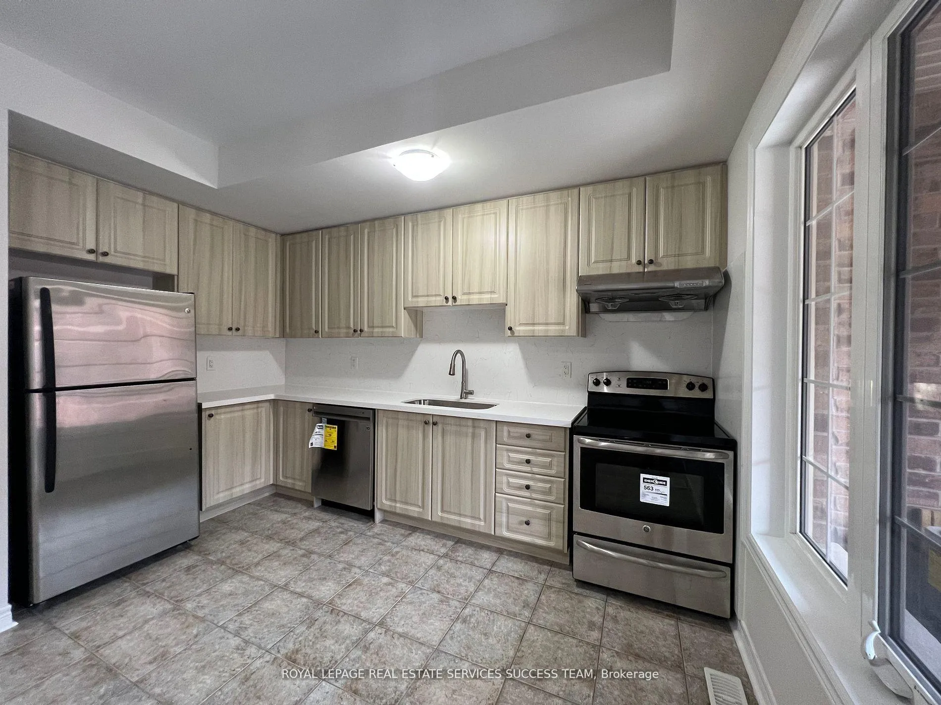 Photo 3 of 30 Orca Drive, Markham, Wismer — HOMEH