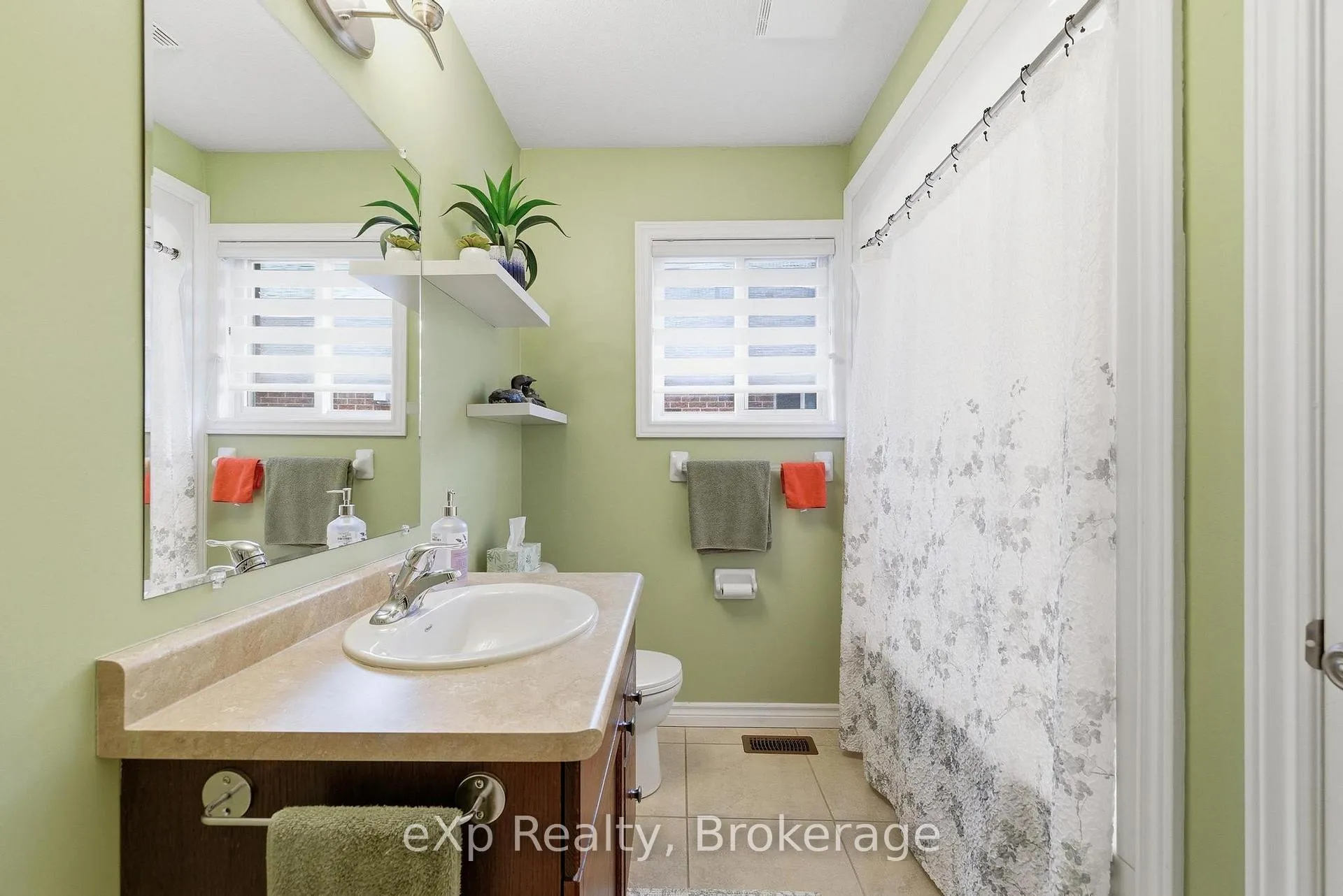 Photo 14 of 495 Danby Street E, North Perth, Listowel — HOMEH