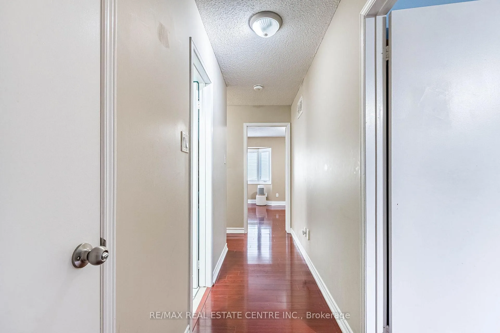 Photo 19 of 102 Timberlane Drive, Brampton, Fletcher's Creek South — HOMEH