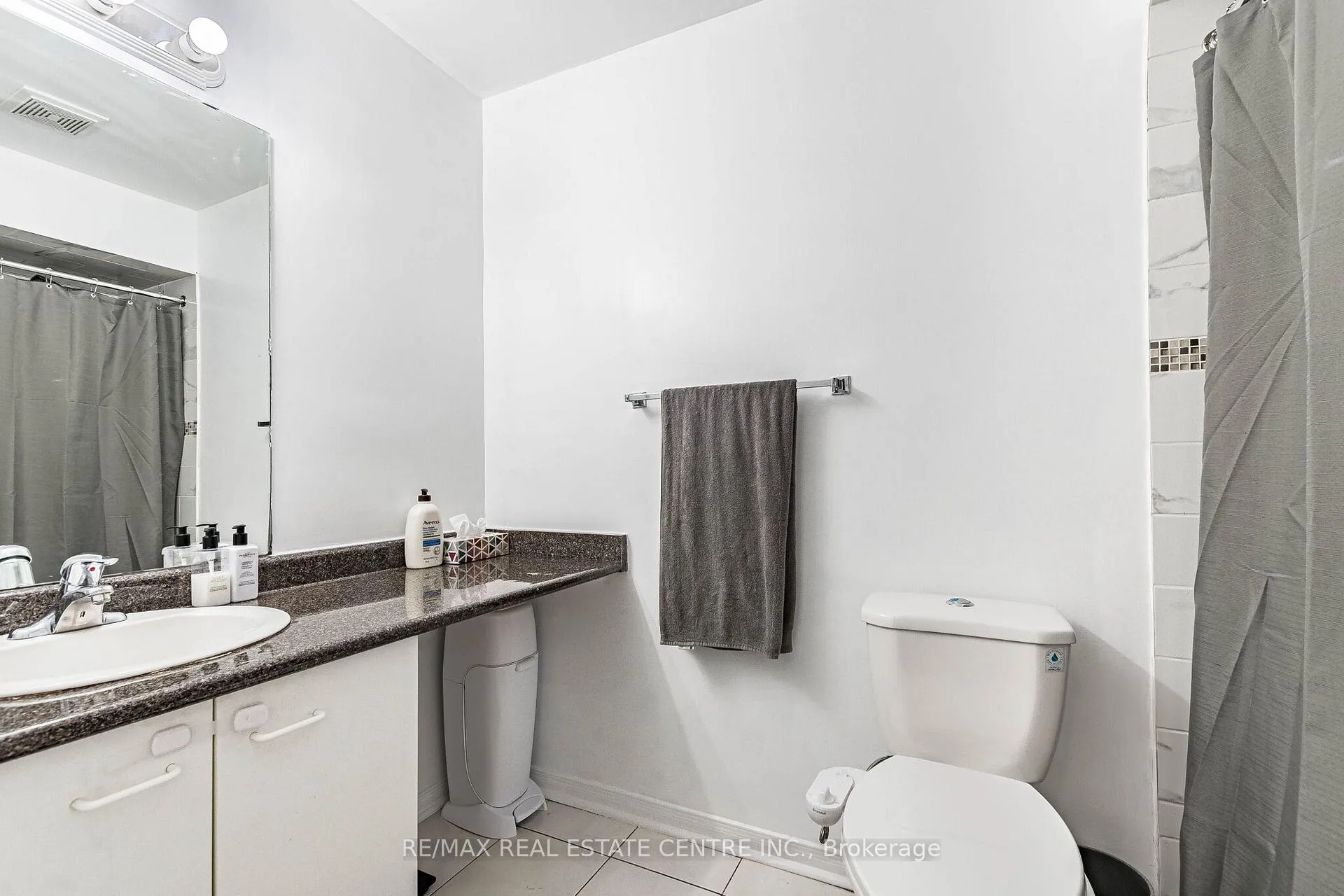 Photo 22 of 102 Timberlane Drive, Brampton, Fletcher's Creek South — HOMEH