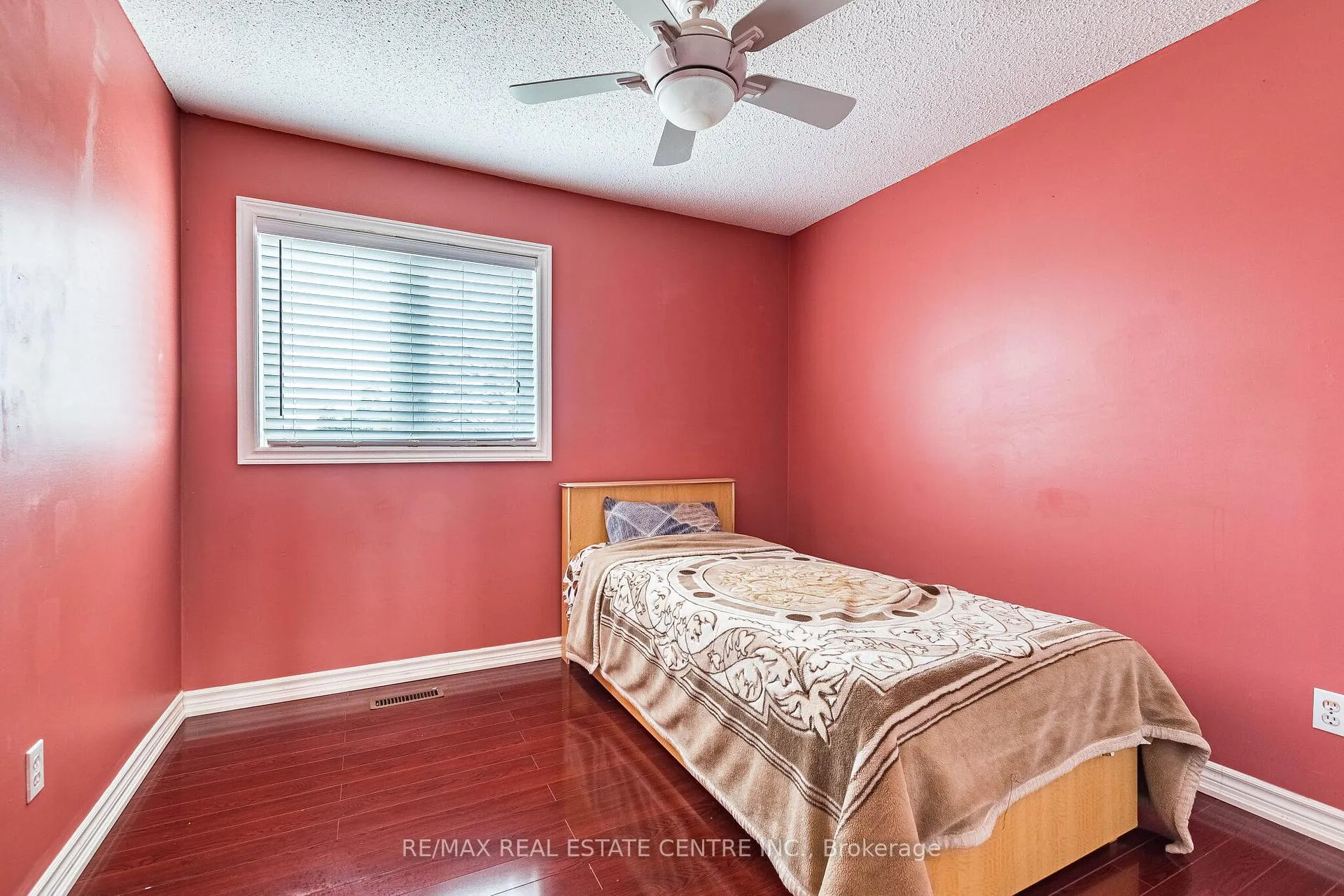 Photo 26 of 102 Timberlane Drive, Brampton, Fletcher's Creek South — HOMEH