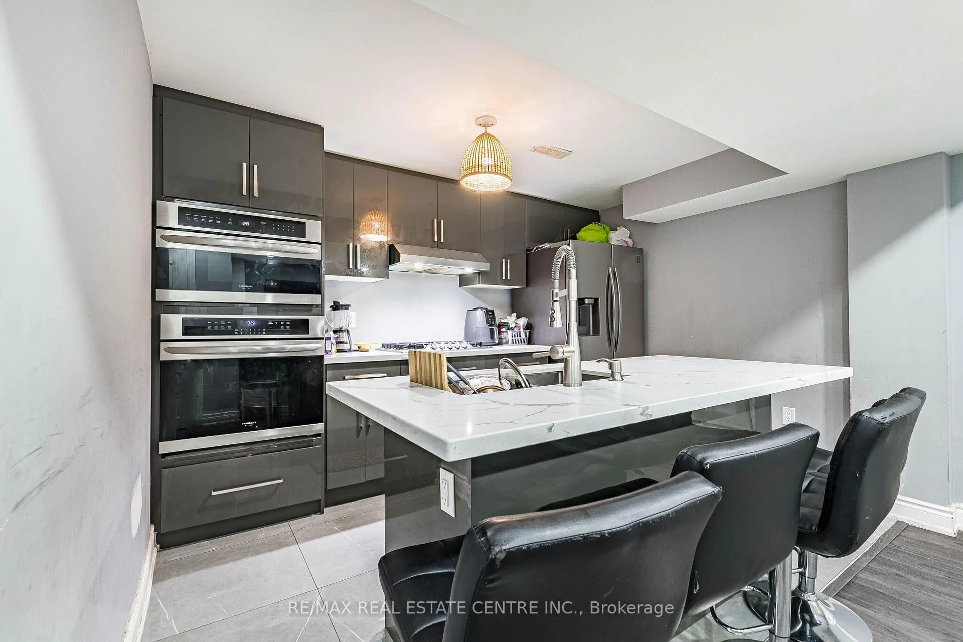 Photo 34 of 102 Timberlane Drive, Brampton, Fletcher's Creek South — HOMEH