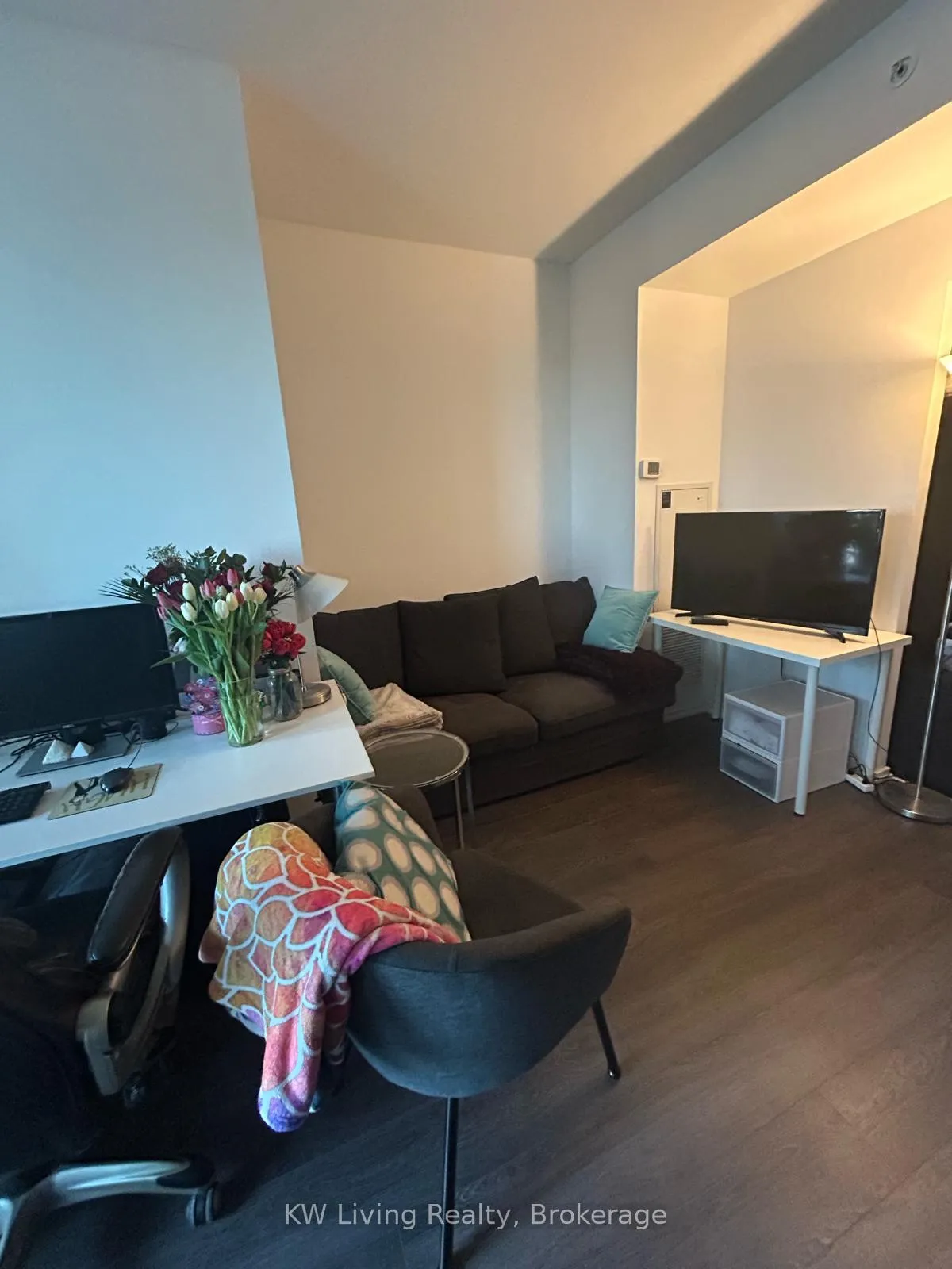 Photo 4 of Unit 2114, 70 Temperance Street, Toronto, Bay Street Corridor — HOMEH