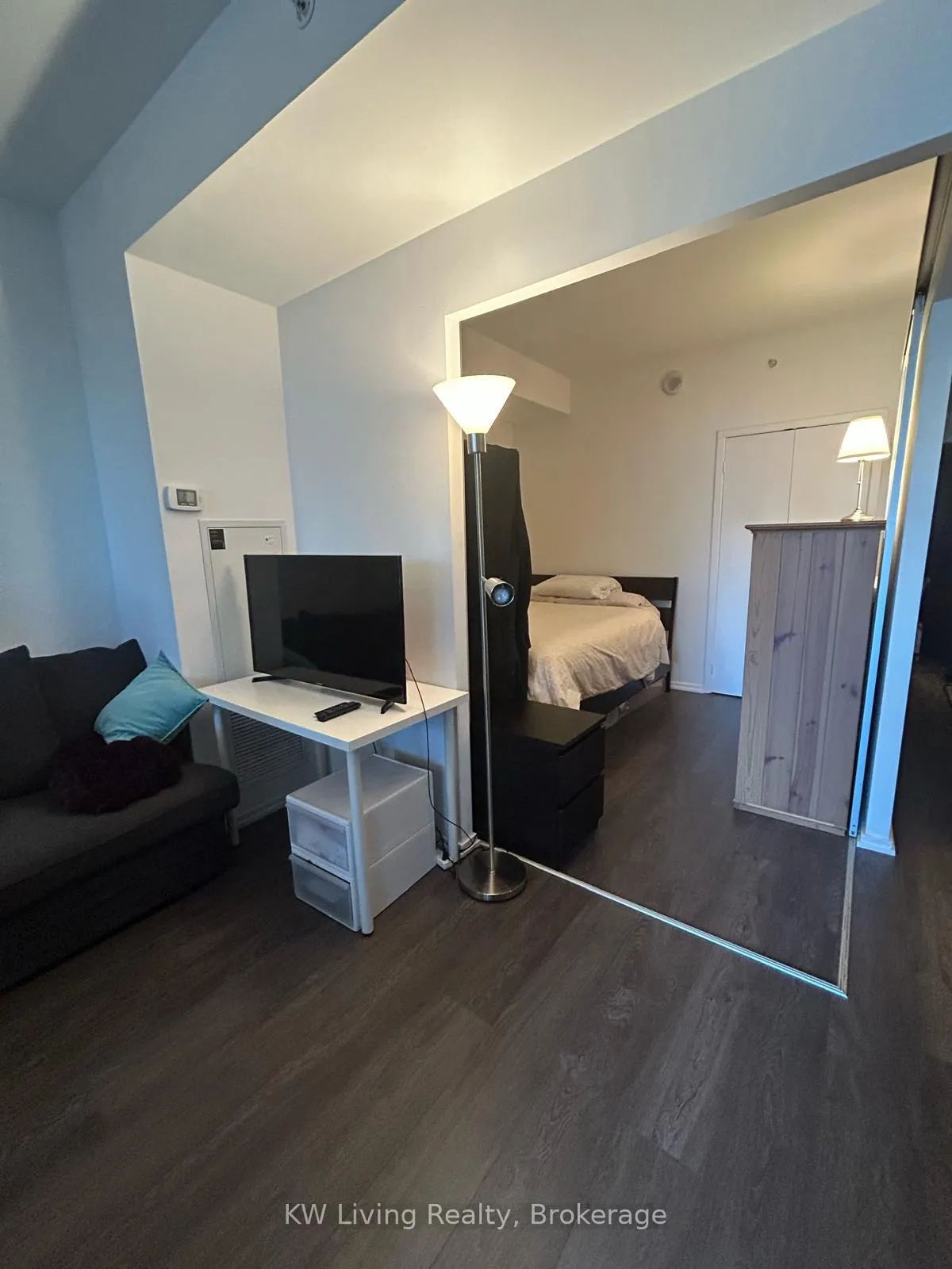 Photo 9 of Unit 2114, 70 Temperance Street, Toronto, Bay Street Corridor — HOMEH
