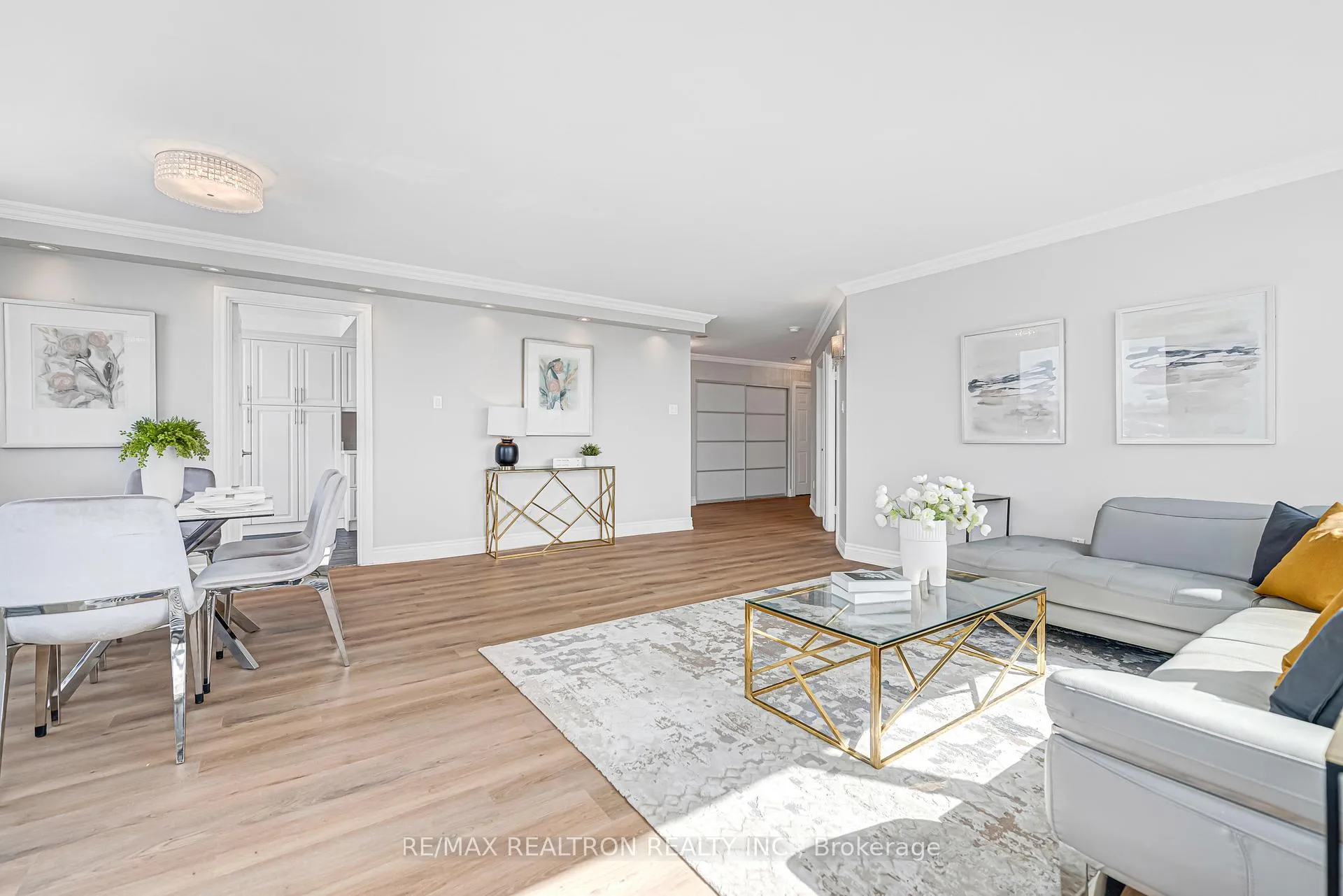 Photo 13 of Unit 822, 7805 Bayview Avenue, Markham, Aileen-Willowbrook — HOMEH