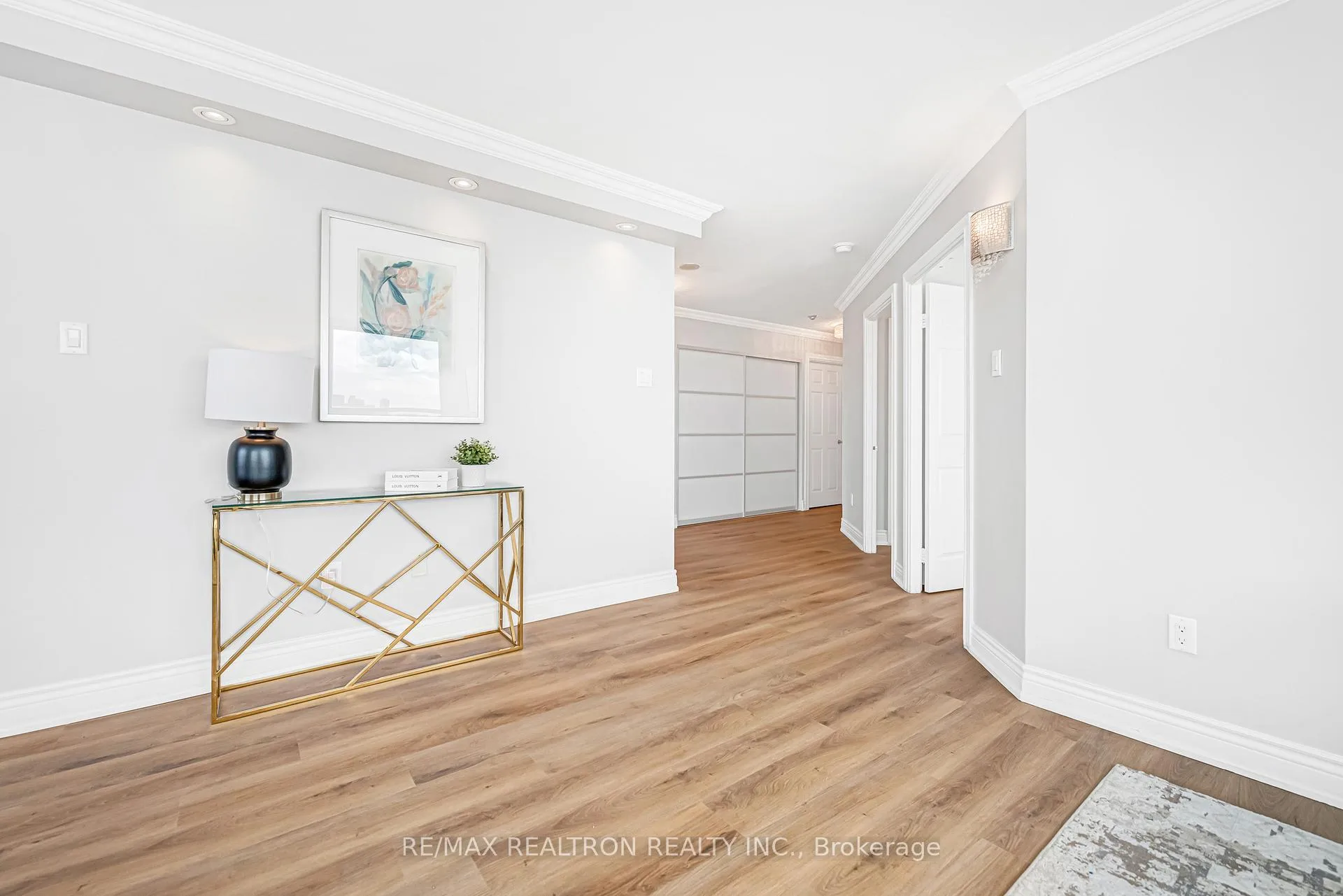 Photo 15 of Unit 822, 7805 Bayview Avenue, Markham, Aileen-Willowbrook — HOMEH